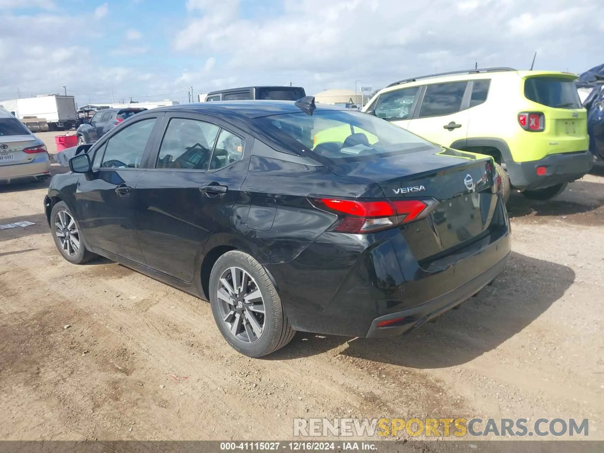 3 Photograph of a damaged car 3N1CN8EV2ML876811 NISSAN VERSA 2021
