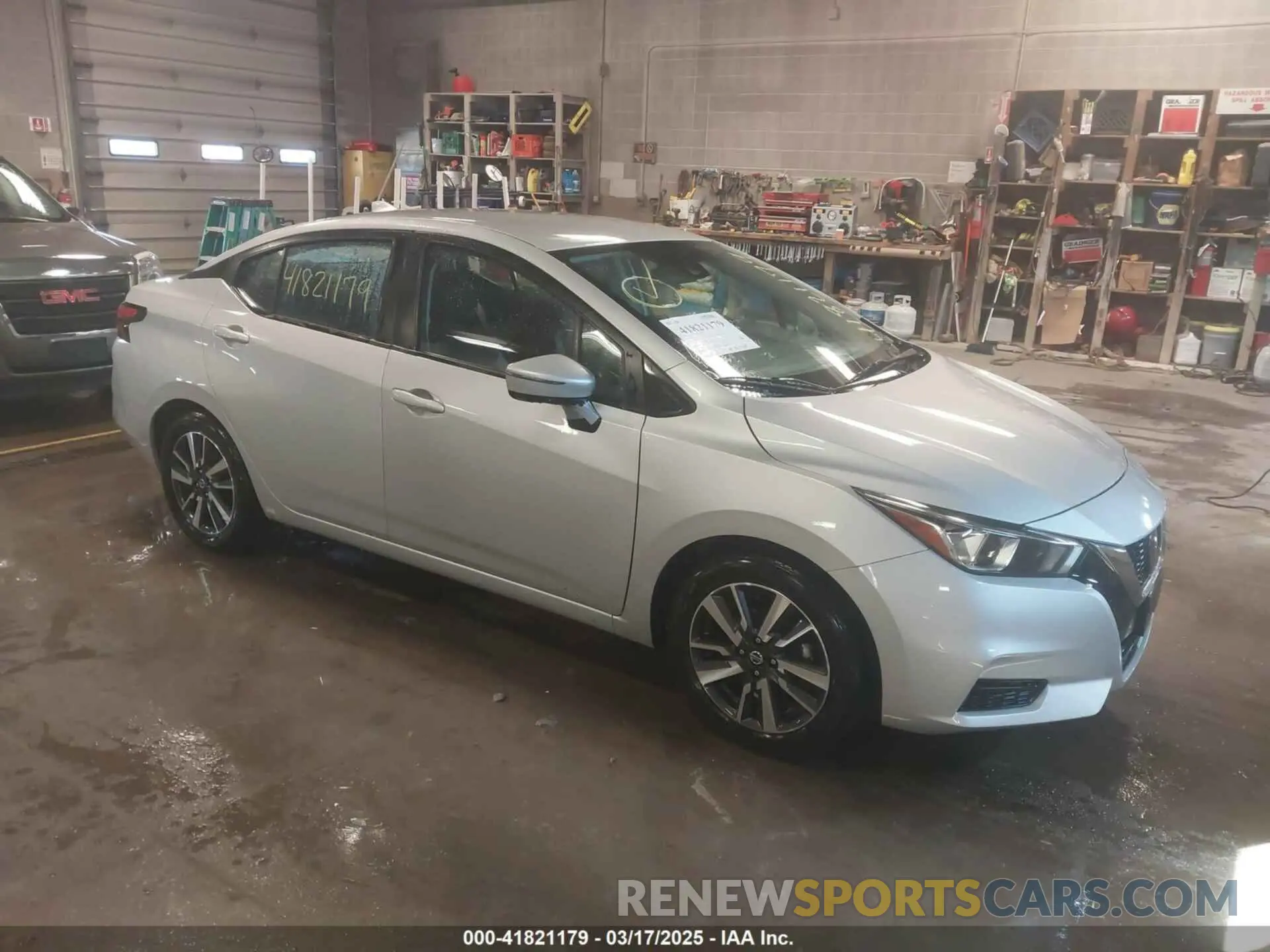 1 Photograph of a damaged car 3N1CN8EV3ML828668 NISSAN VERSA 2021