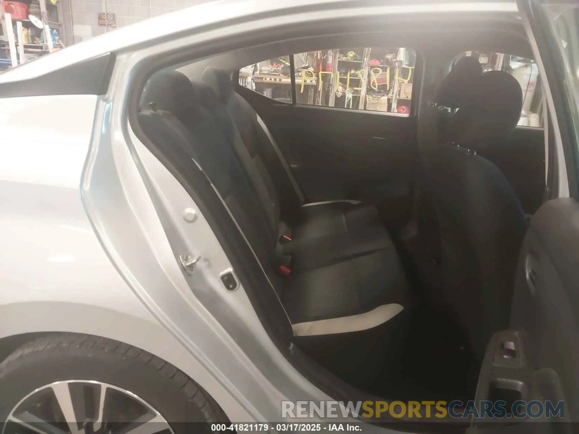 8 Photograph of a damaged car 3N1CN8EV3ML828668 NISSAN VERSA 2021