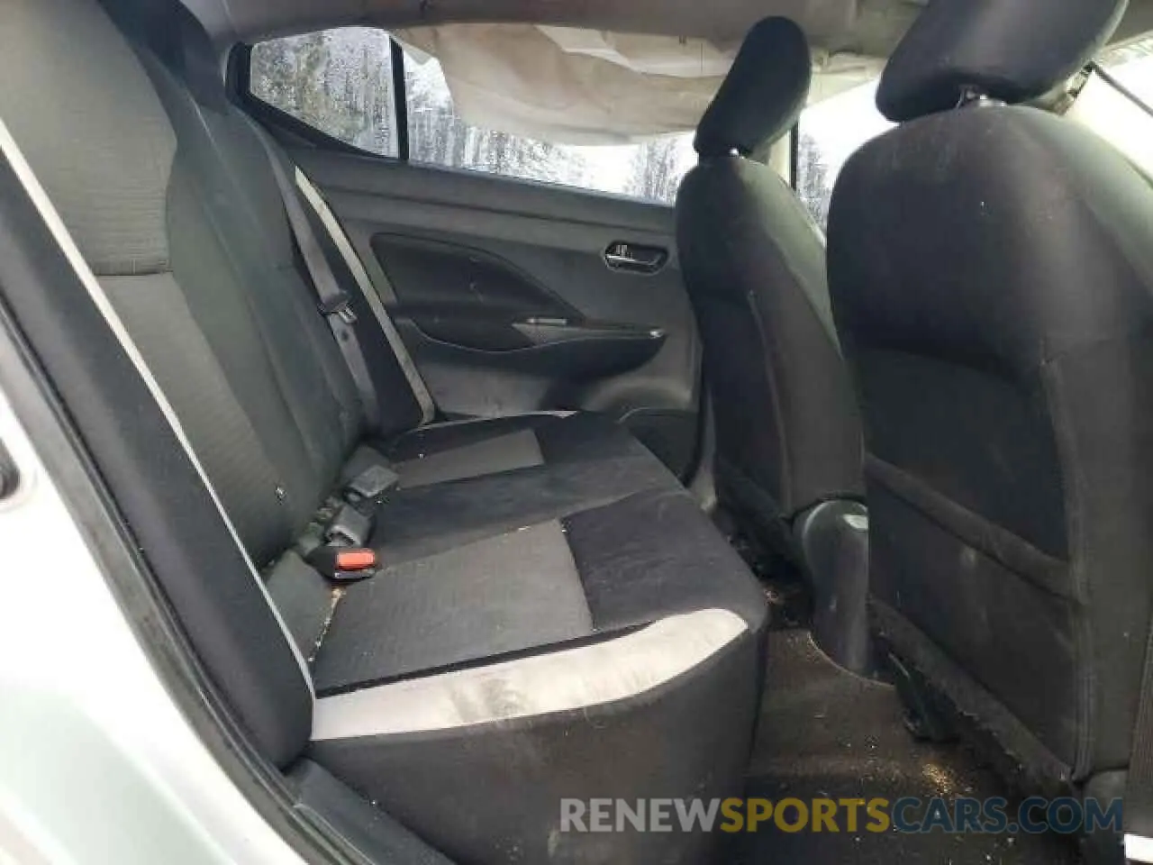10 Photograph of a damaged car 3N1CN8EV3ML828718 NISSAN VERSA 2021