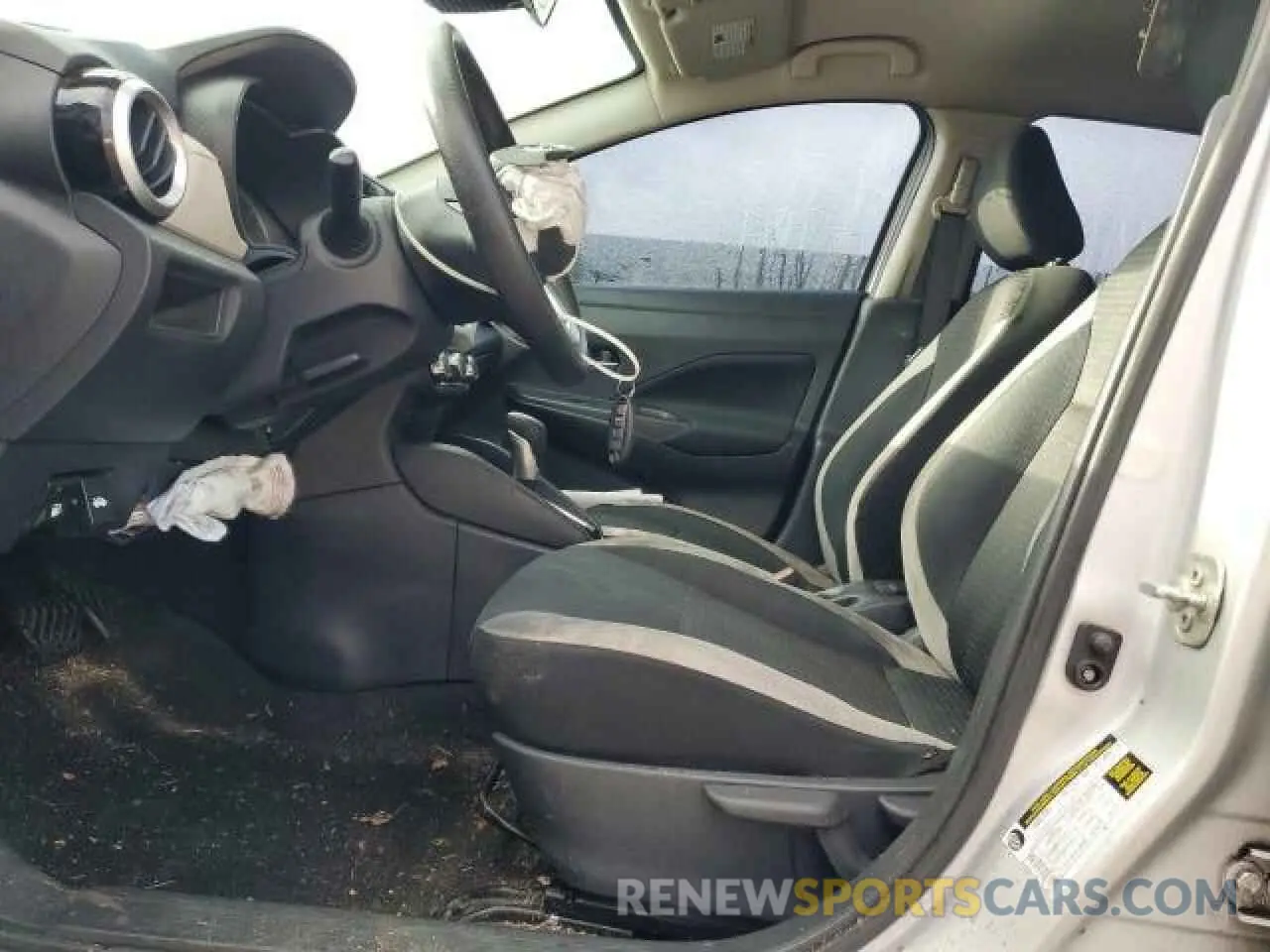 7 Photograph of a damaged car 3N1CN8EV3ML828718 NISSAN VERSA 2021