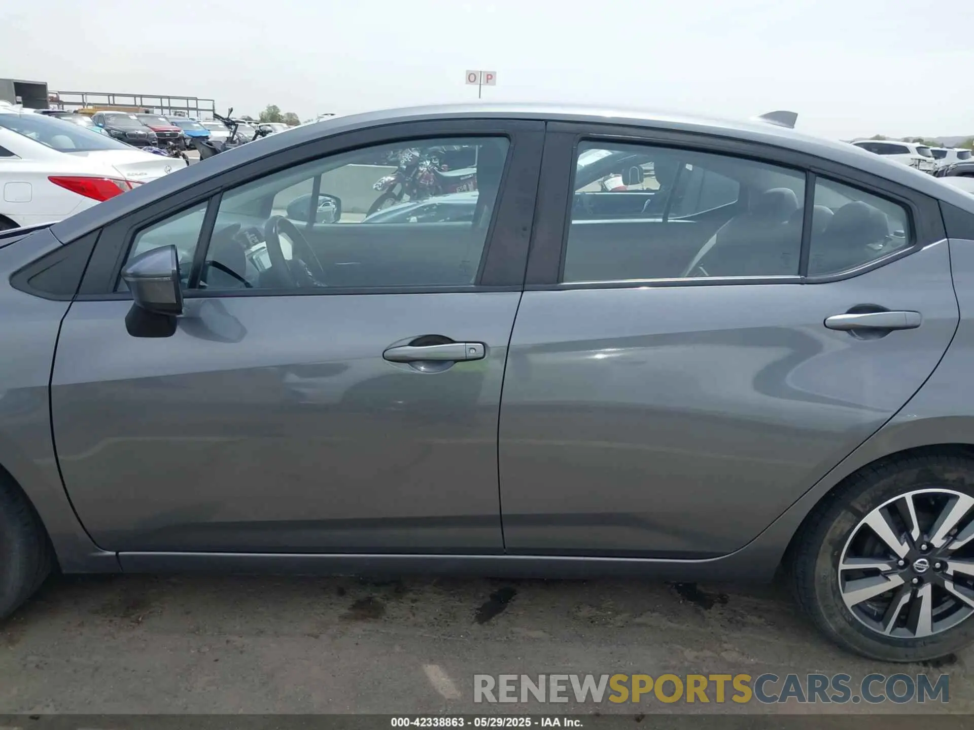 15 Photograph of a damaged car 3N1CN8EV3ML831019 NISSAN VERSA 2021