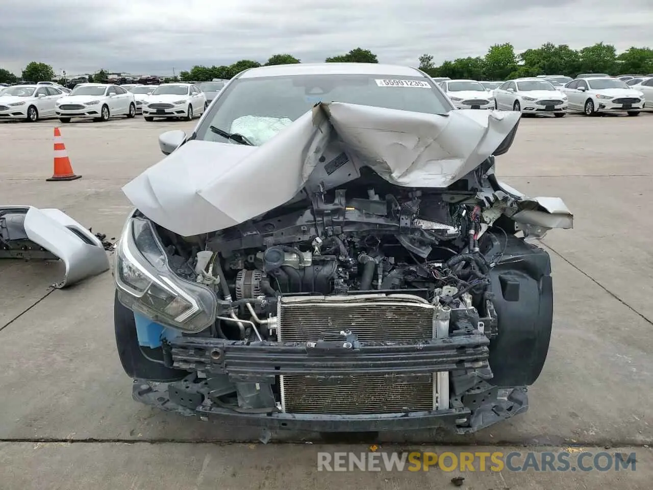 5 Photograph of a damaged car 3N1CN8EV3ML833899 NISSAN VERSA 2021