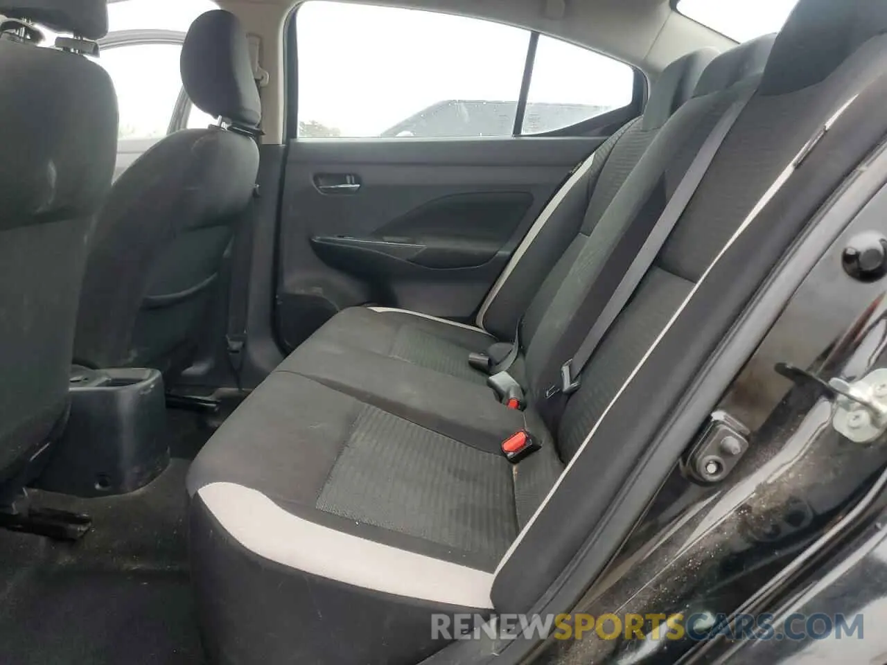 10 Photograph of a damaged car 3N1CN8EV3ML834597 NISSAN VERSA 2021