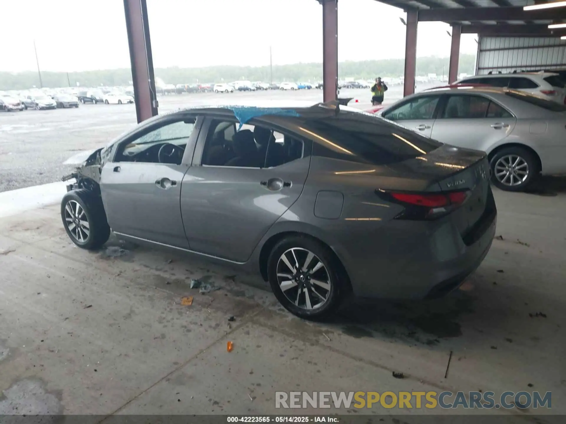 14 Photograph of a damaged car 3N1CN8EV3ML834941 NISSAN VERSA 2021
