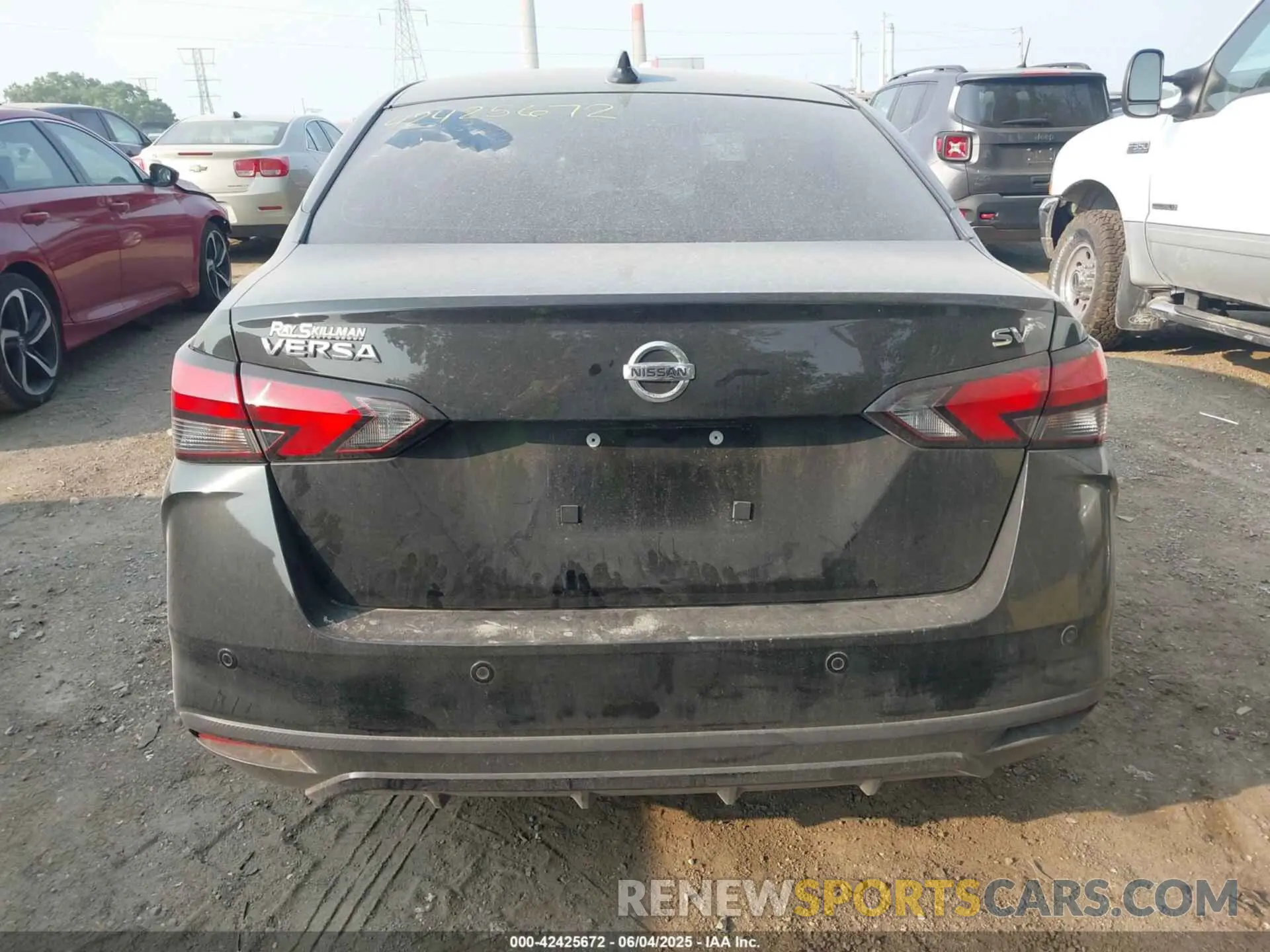 15 Photograph of a damaged car 3N1CN8EV3ML849634 NISSAN VERSA 2021