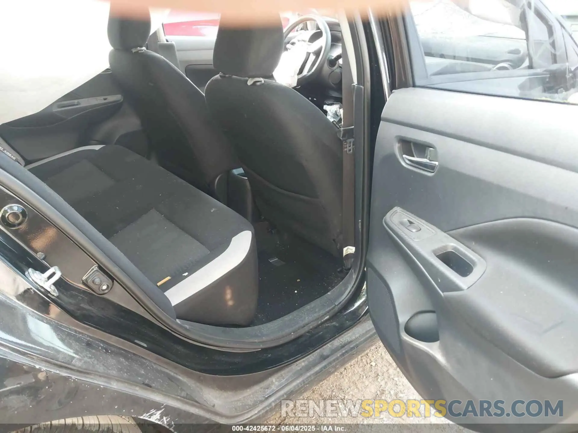8 Photograph of a damaged car 3N1CN8EV3ML849634 NISSAN VERSA 2021