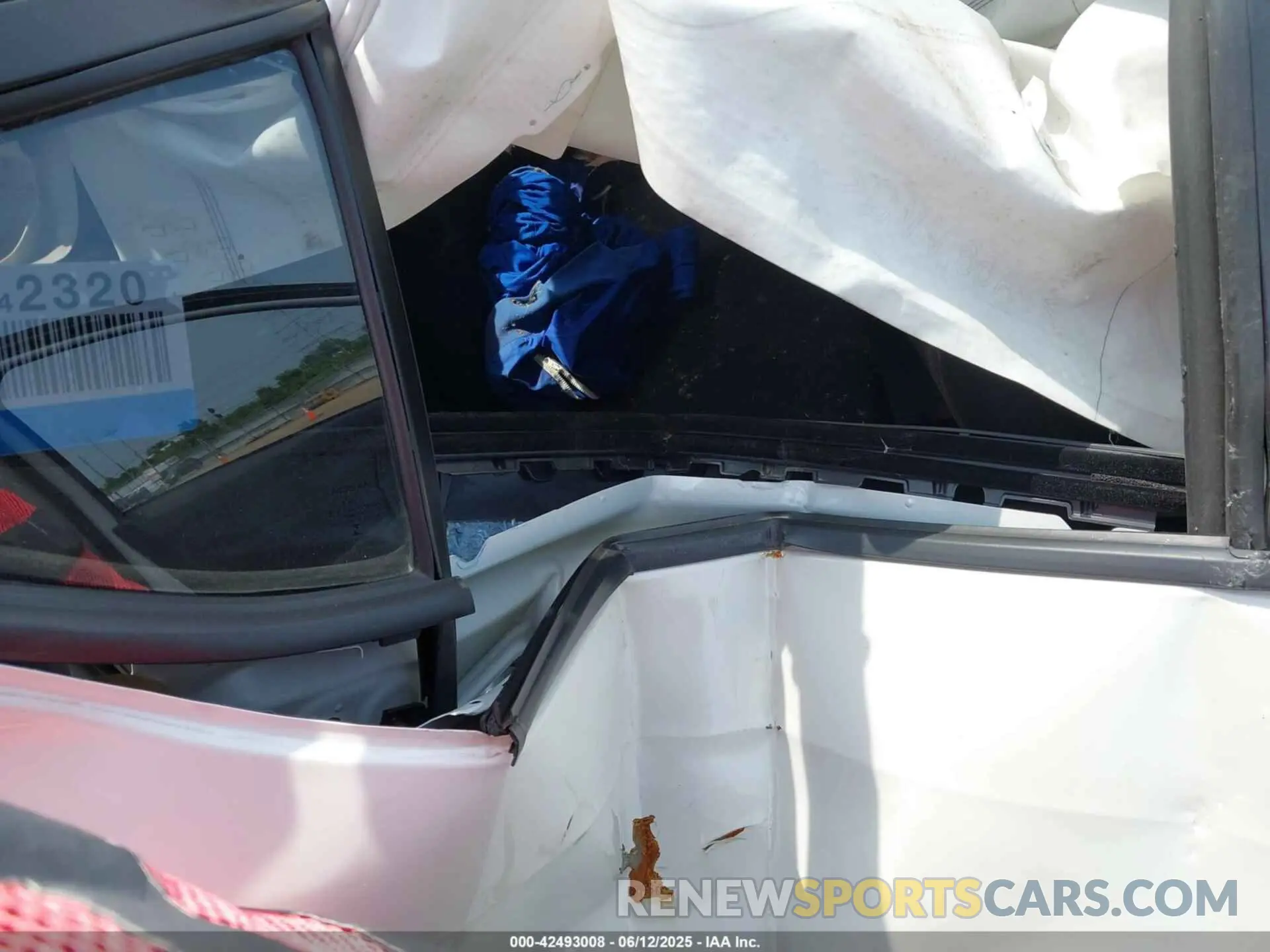 8 Photograph of a damaged car 3N1CN8EV3ML859466 NISSAN VERSA 2021