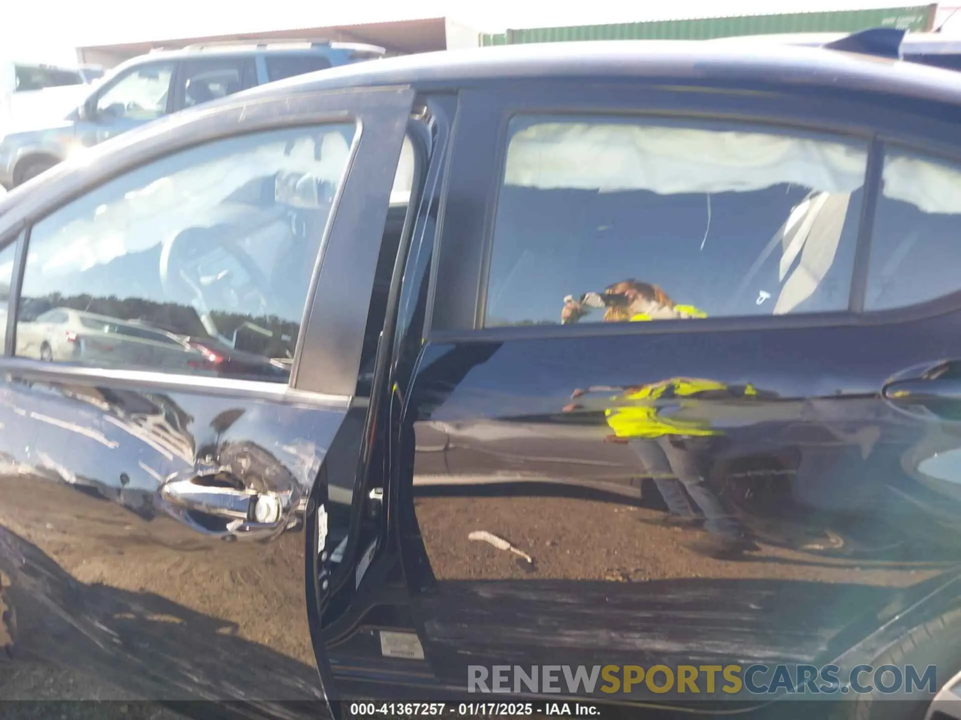15 Photograph of a damaged car 3N1CN8EV3ML874243 NISSAN VERSA 2021