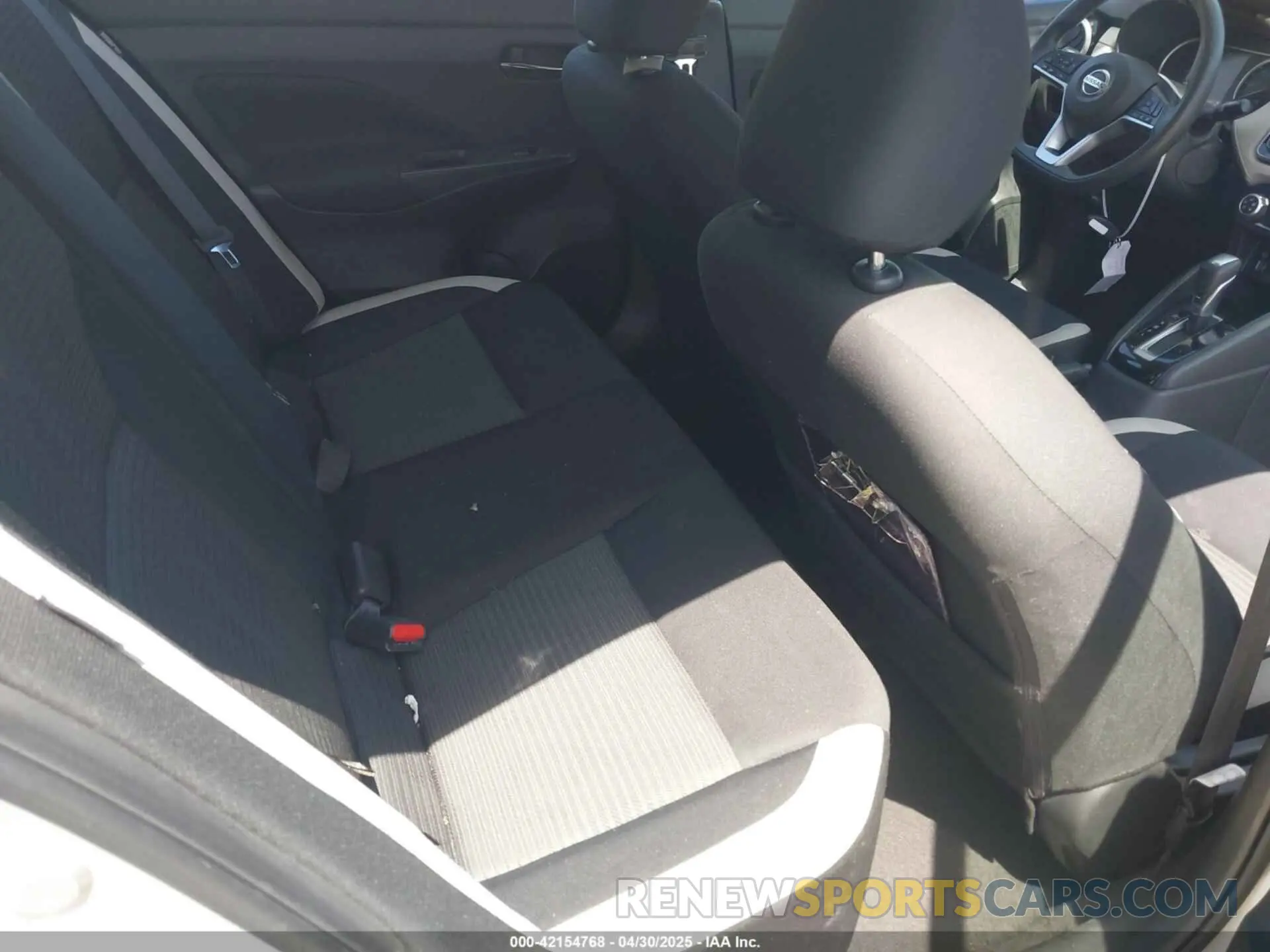 8 Photograph of a damaged car 3N1CN8EV3ML889650 NISSAN VERSA 2021
