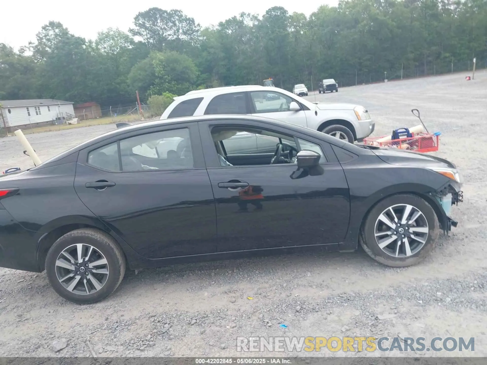 13 Photograph of a damaged car 3N1CN8EV3ML891172 NISSAN VERSA 2021