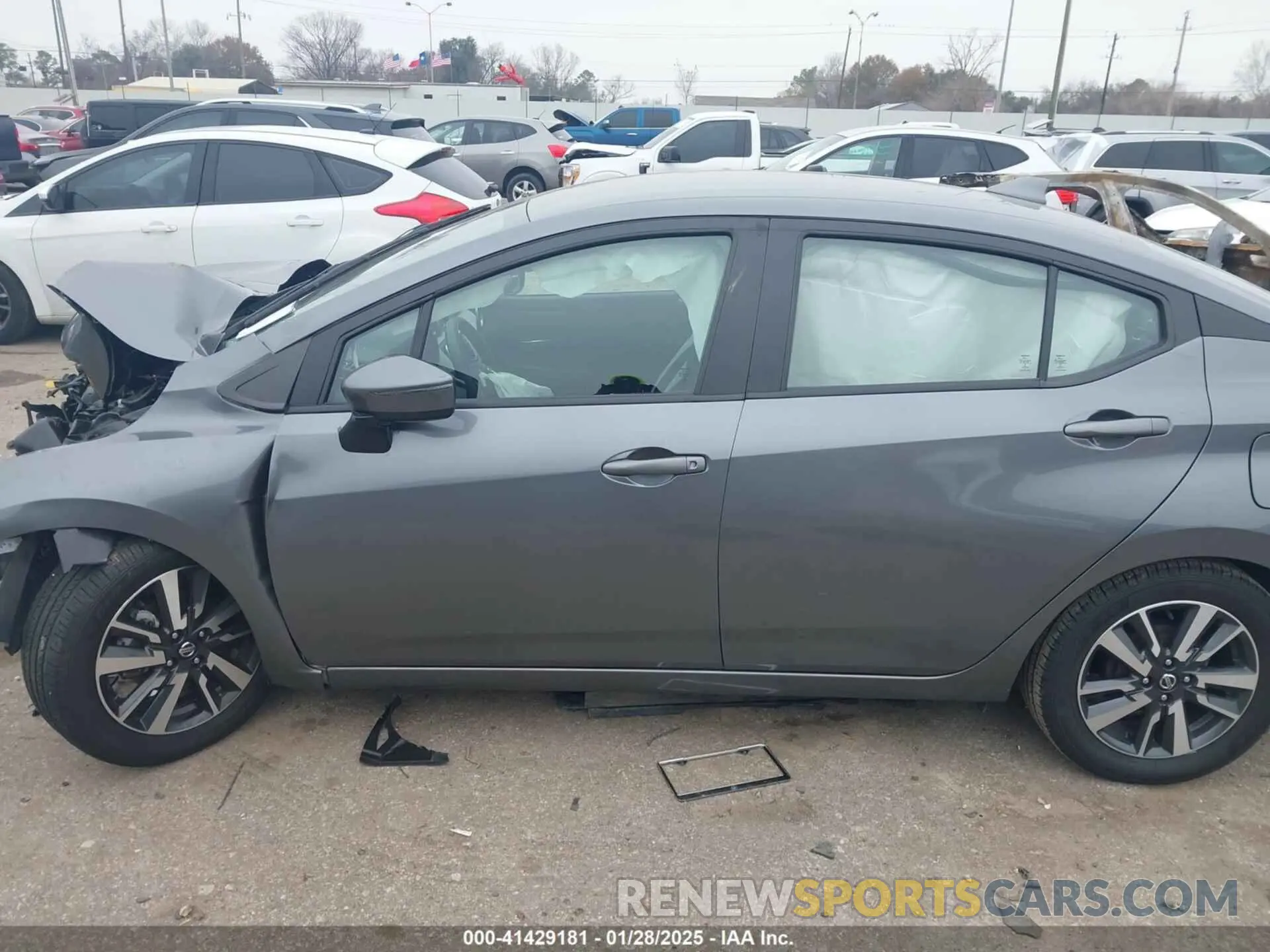 14 Photograph of a damaged car 3N1CN8EV3ML893214 NISSAN VERSA 2021
