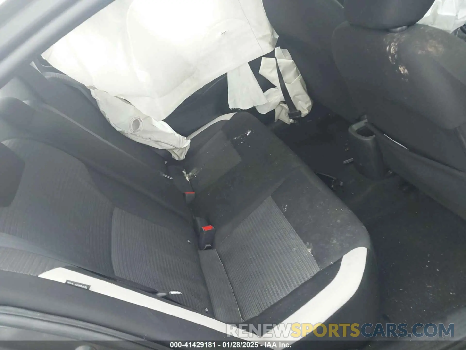 8 Photograph of a damaged car 3N1CN8EV3ML893214 NISSAN VERSA 2021