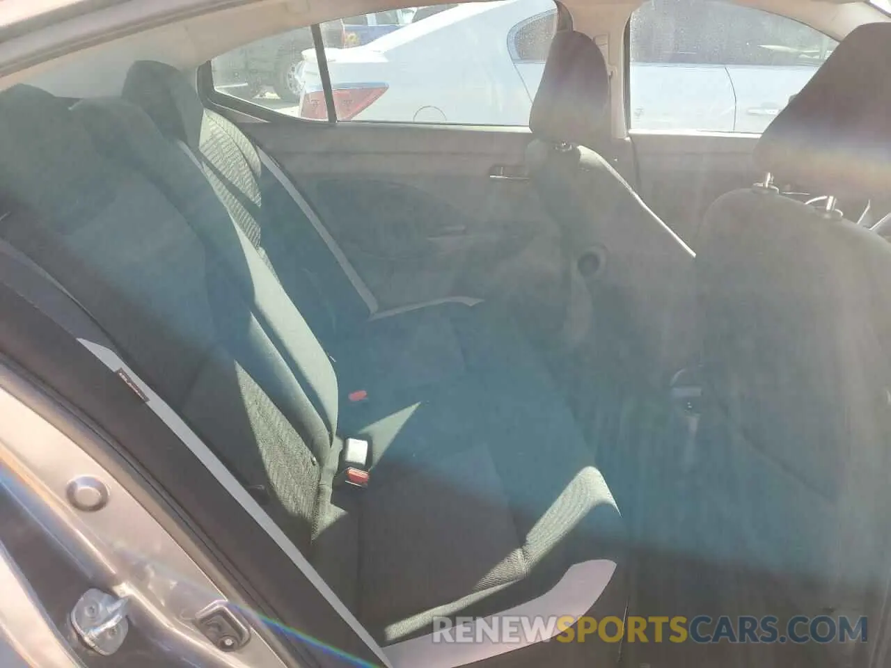 10 Photograph of a damaged car 3N1CN8EV3ML895481 NISSAN VERSA 2021