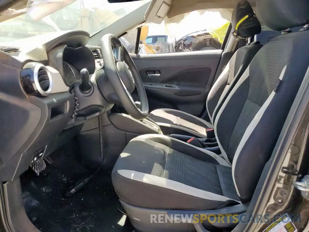 7 Photograph of a damaged car 3N1CN8EV3ML912845 NISSAN VERSA 2021