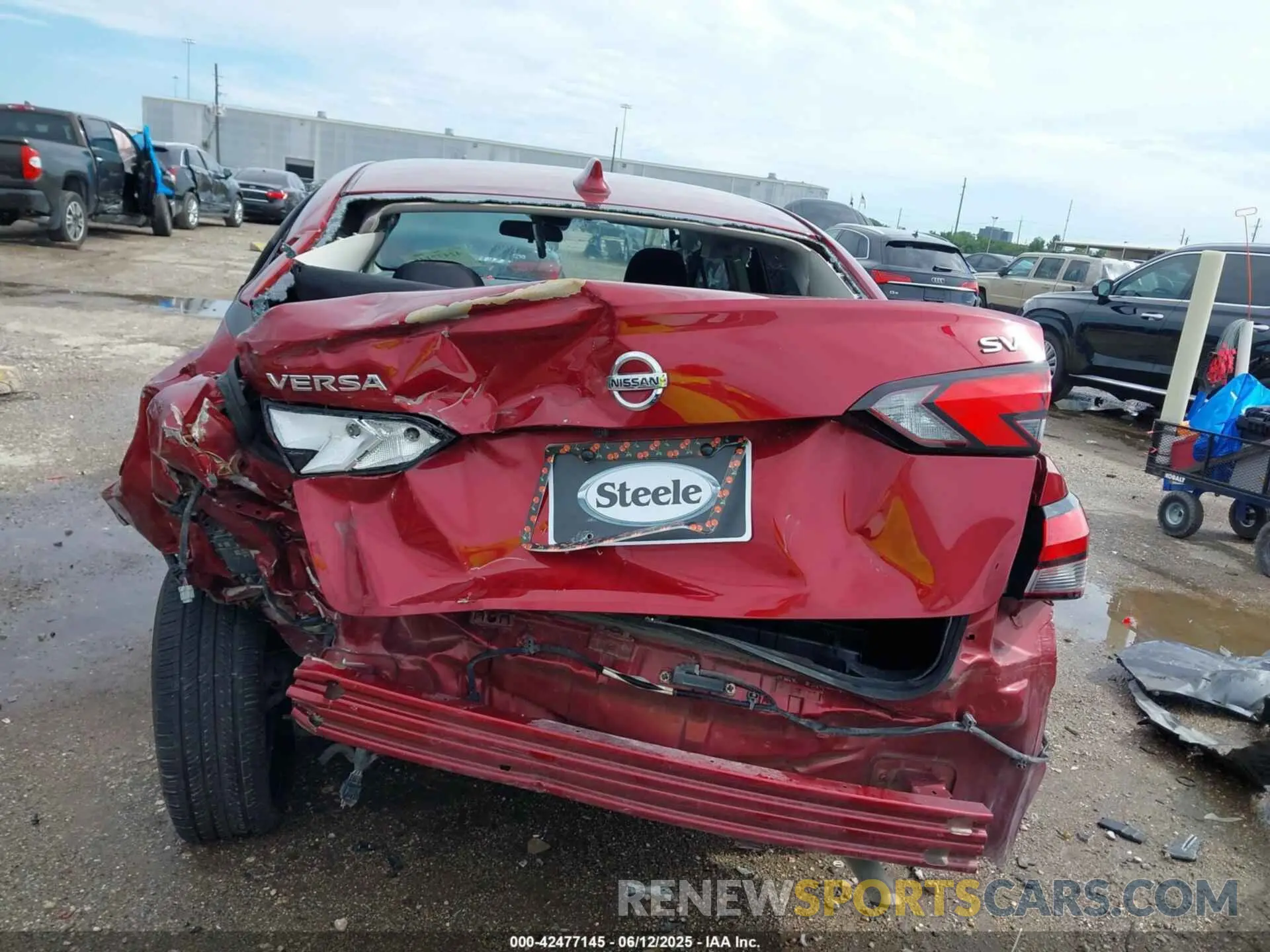 17 Photograph of a damaged car 3N1CN8EV4ML823995 NISSAN VERSA 2021