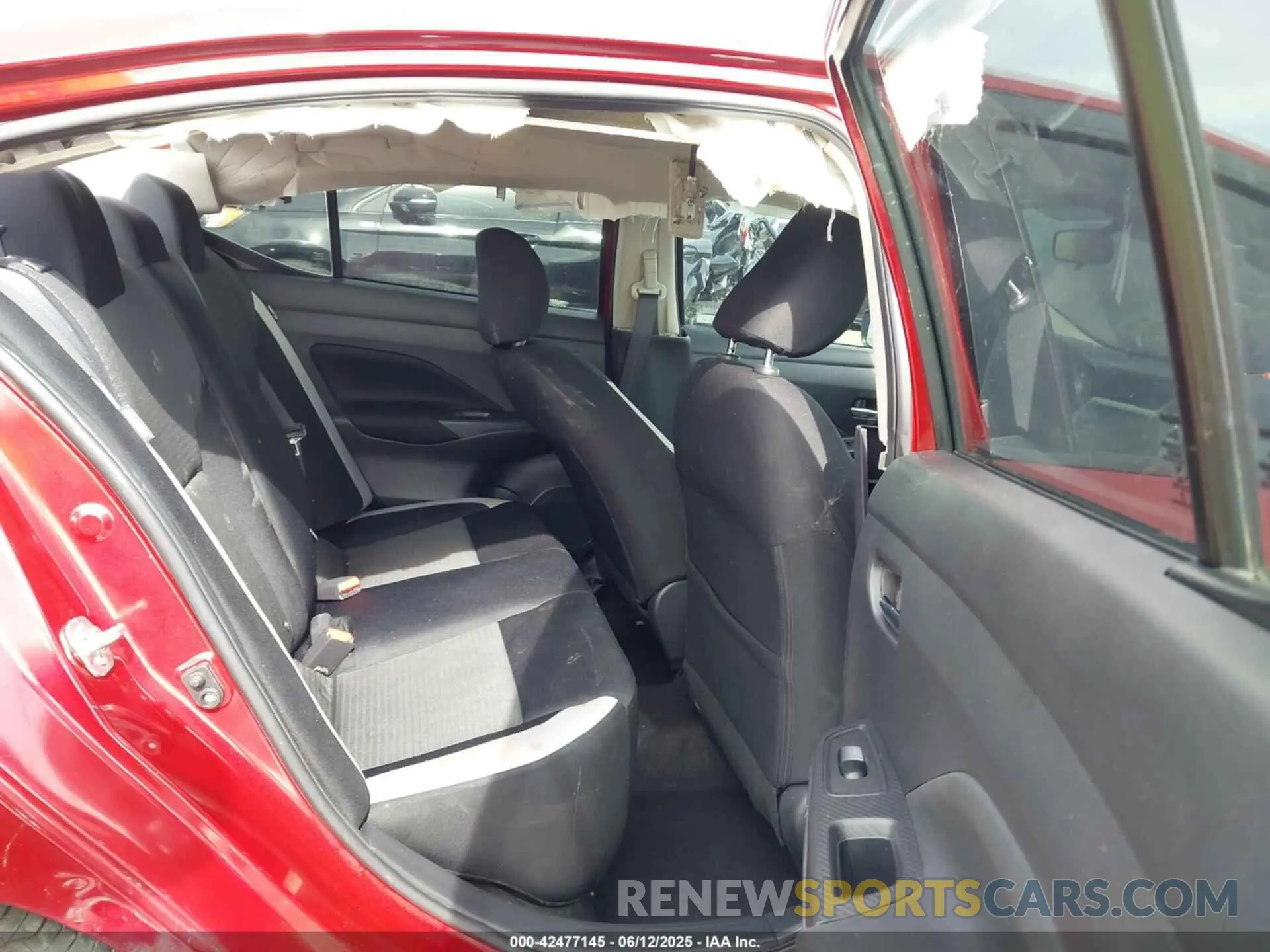 8 Photograph of a damaged car 3N1CN8EV4ML823995 NISSAN VERSA 2021