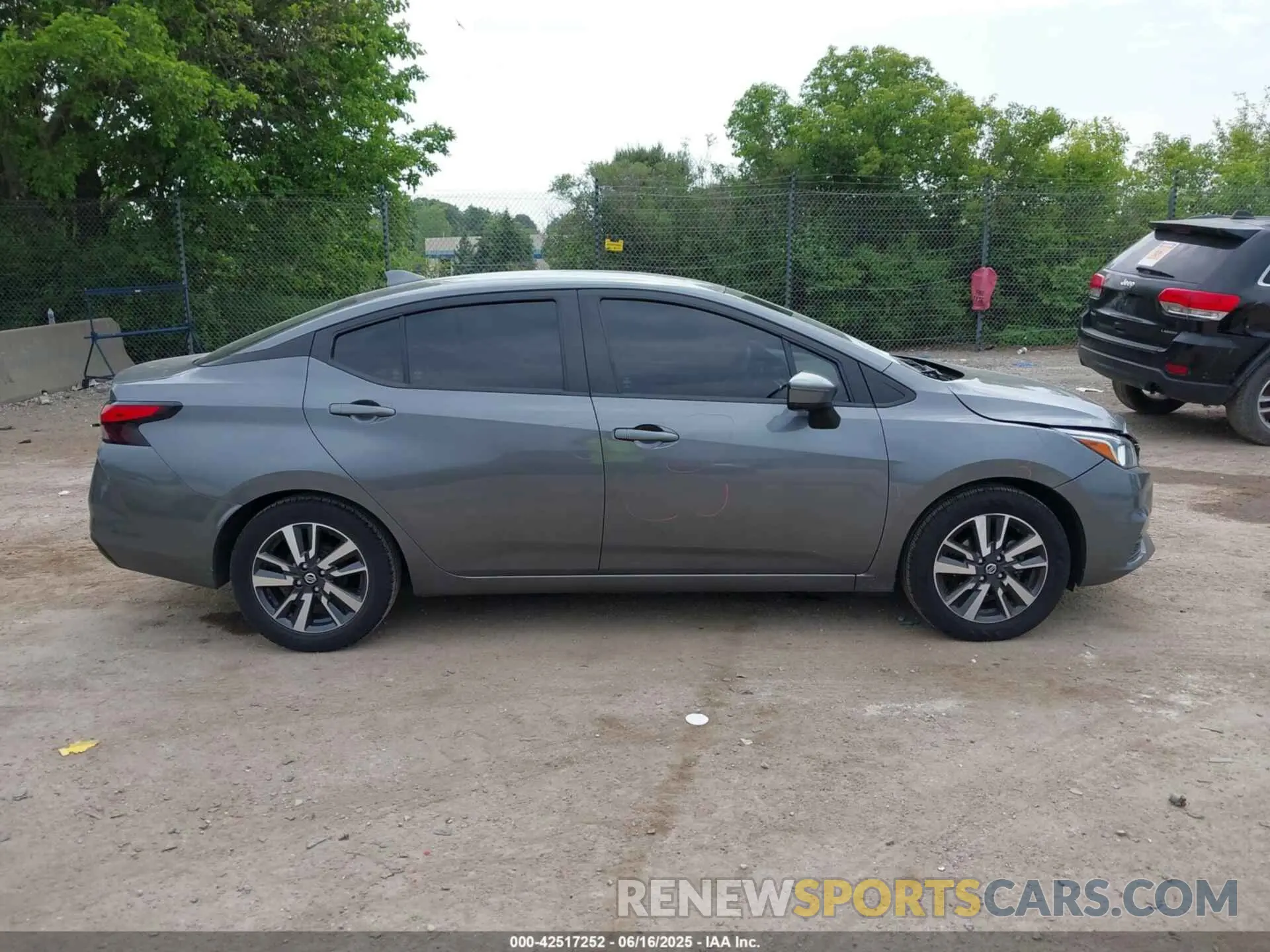 13 Photograph of a damaged car 3N1CN8EV4ML839551 NISSAN VERSA 2021