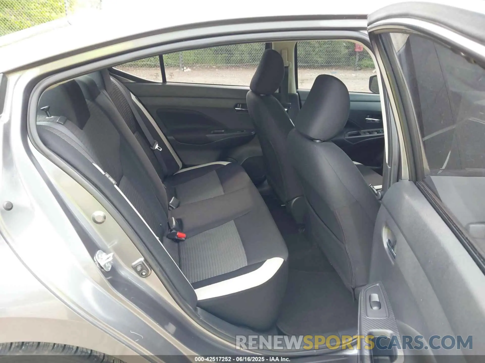 8 Photograph of a damaged car 3N1CN8EV4ML839551 NISSAN VERSA 2021