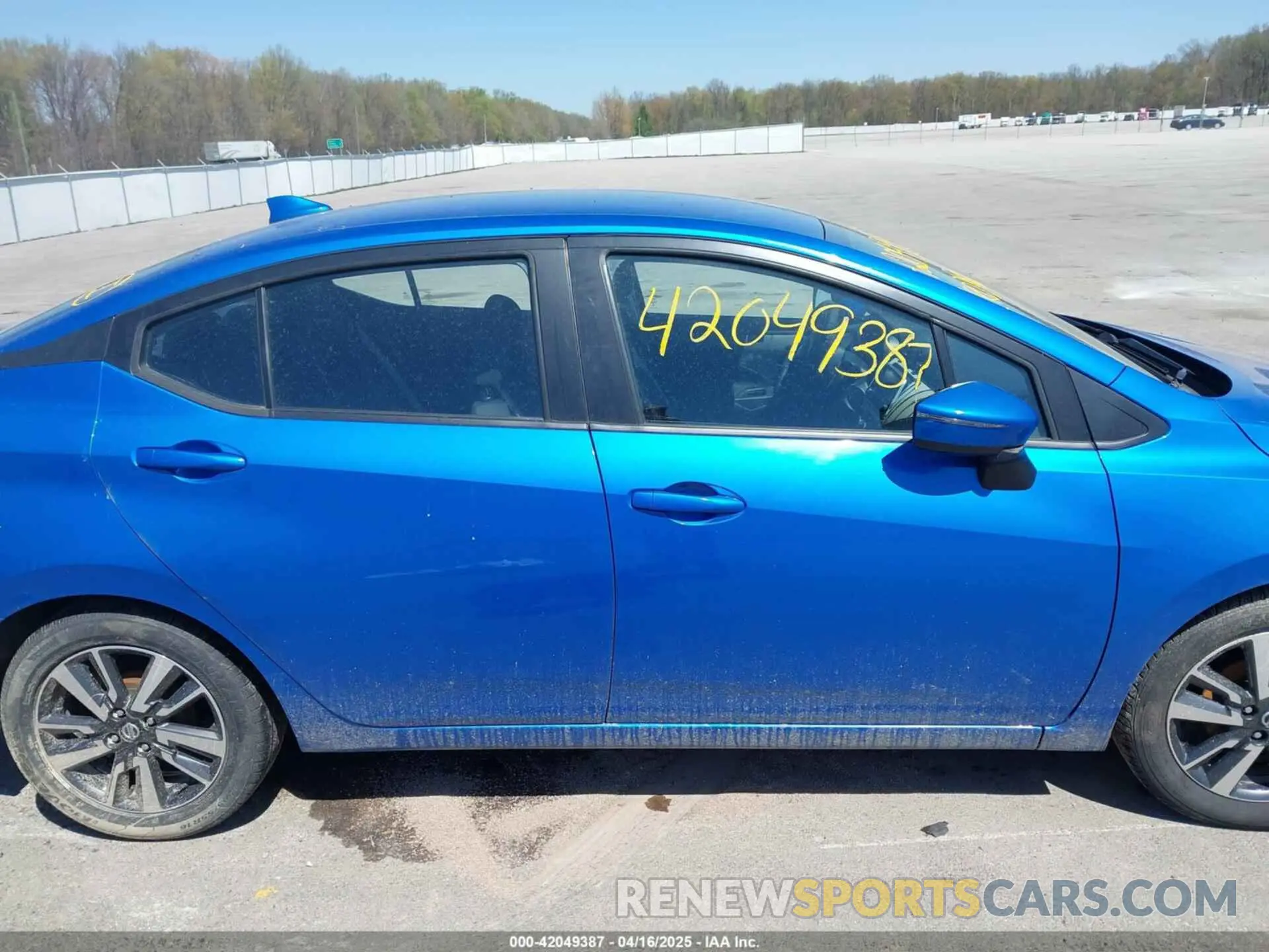 13 Photograph of a damaged car 3N1CN8EV4ML844328 NISSAN VERSA 2021
