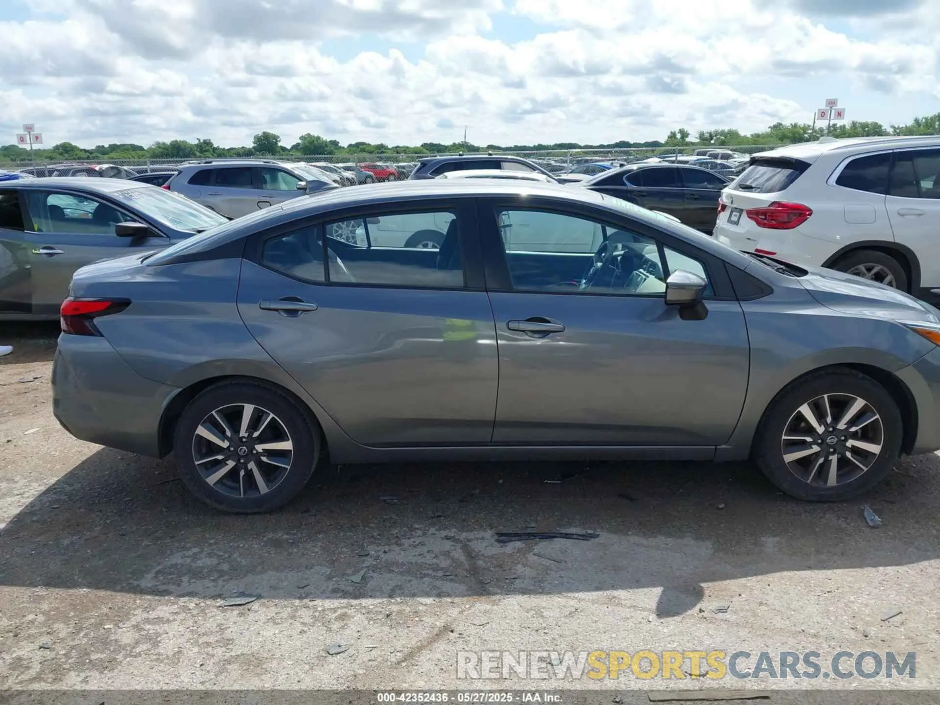 13 Photograph of a damaged car 3N1CN8EV4ML852591 NISSAN VERSA 2021