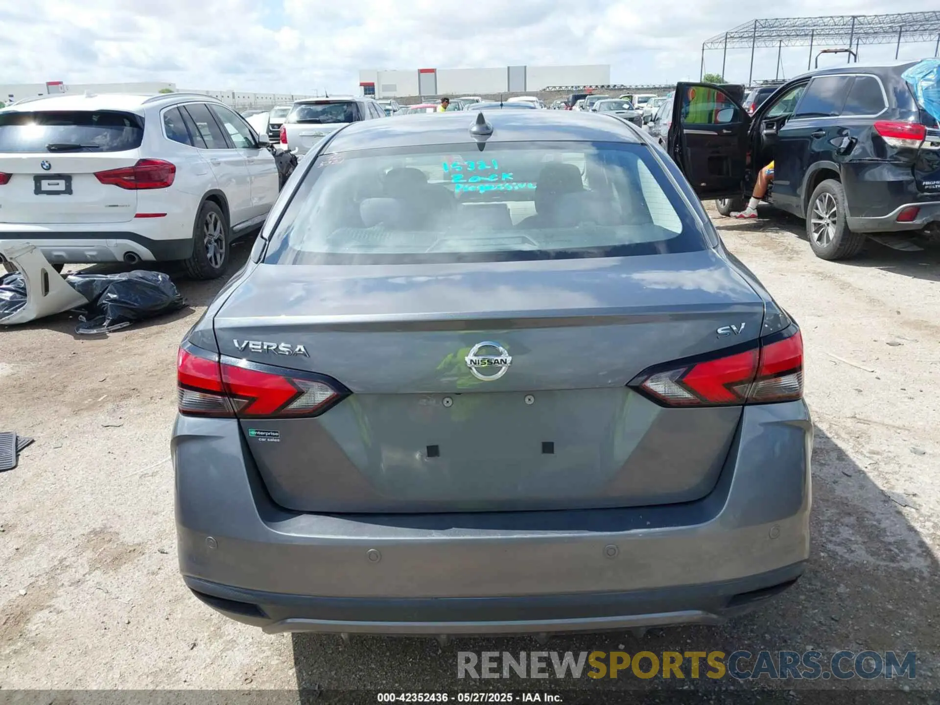 16 Photograph of a damaged car 3N1CN8EV4ML852591 NISSAN VERSA 2021