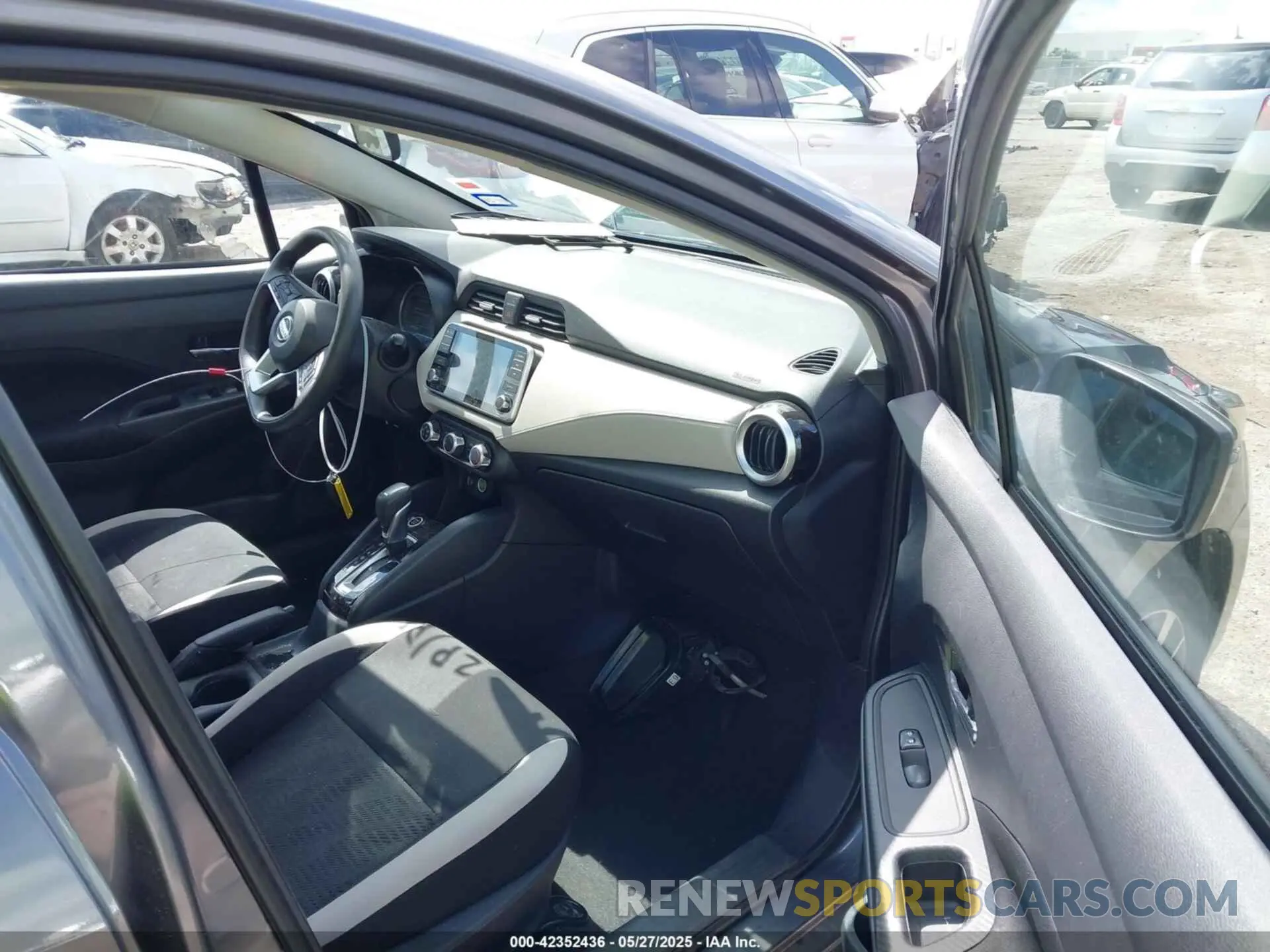5 Photograph of a damaged car 3N1CN8EV4ML852591 NISSAN VERSA 2021