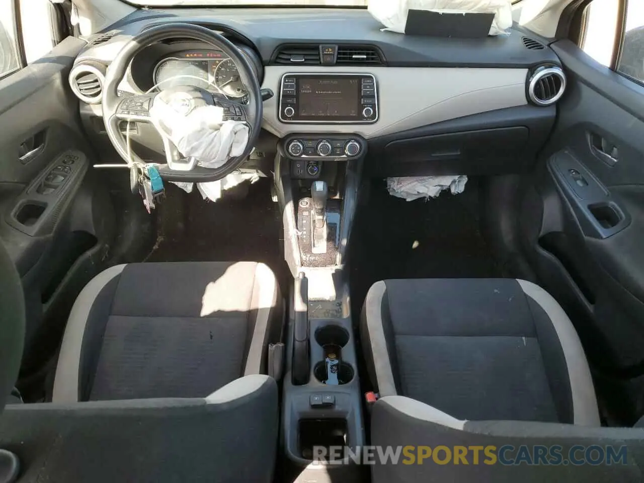 8 Photograph of a damaged car 3N1CN8EV4ML860139 NISSAN VERSA 2021