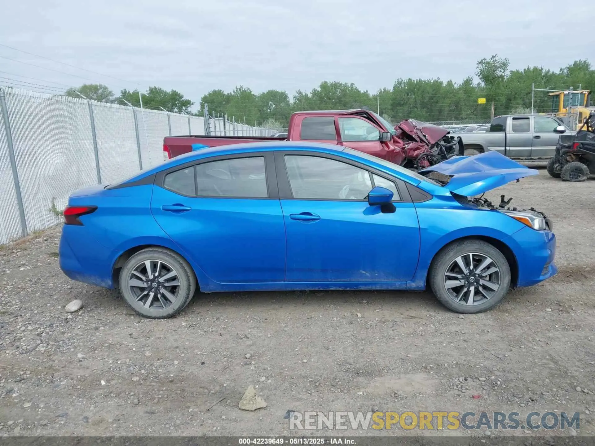 13 Photograph of a damaged car 3N1CN8EV4ML860982 NISSAN VERSA 2021