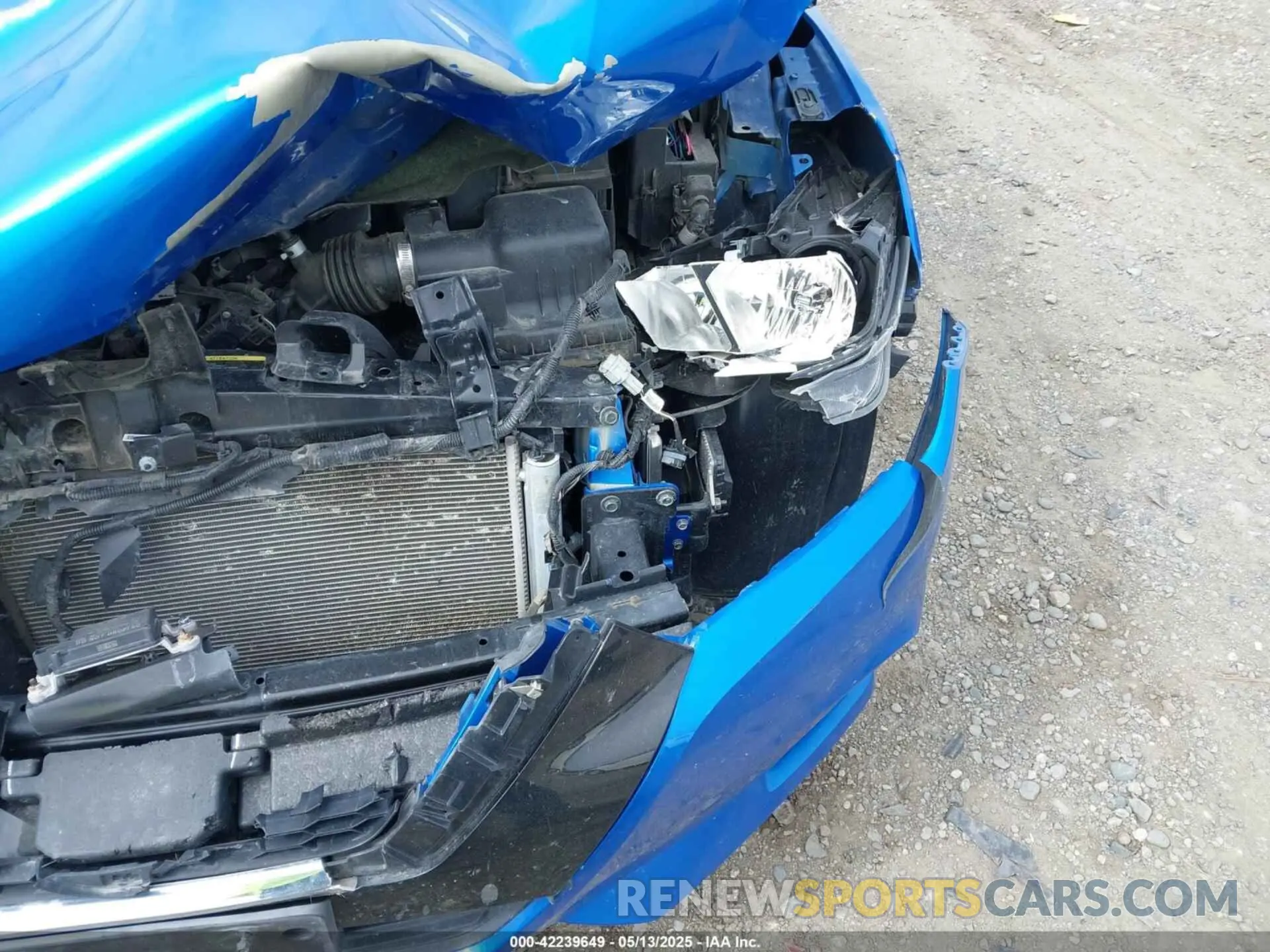 19 Photograph of a damaged car 3N1CN8EV4ML860982 NISSAN VERSA 2021