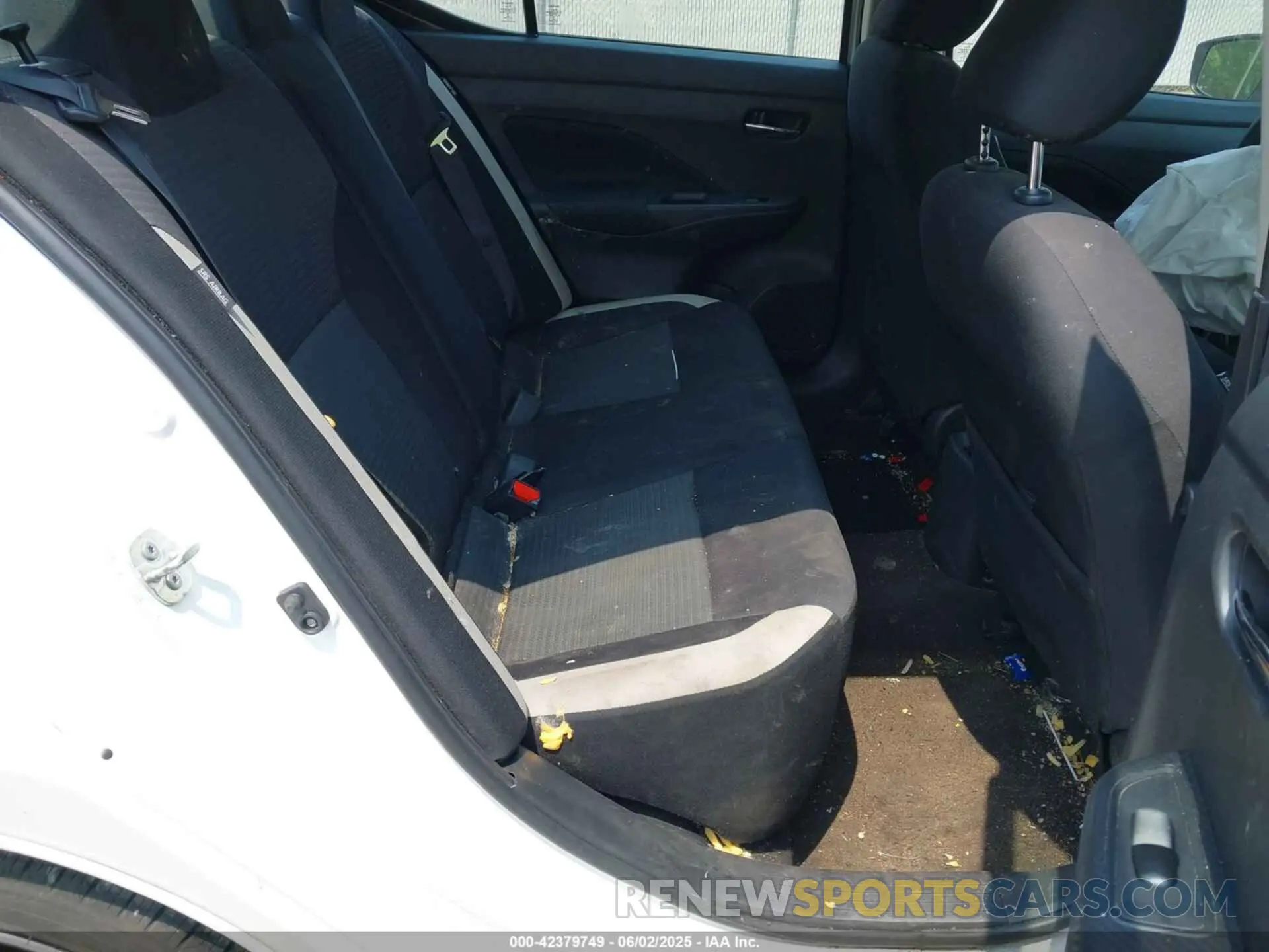 8 Photograph of a damaged car 3N1CN8EV4ML869603 NISSAN VERSA 2021