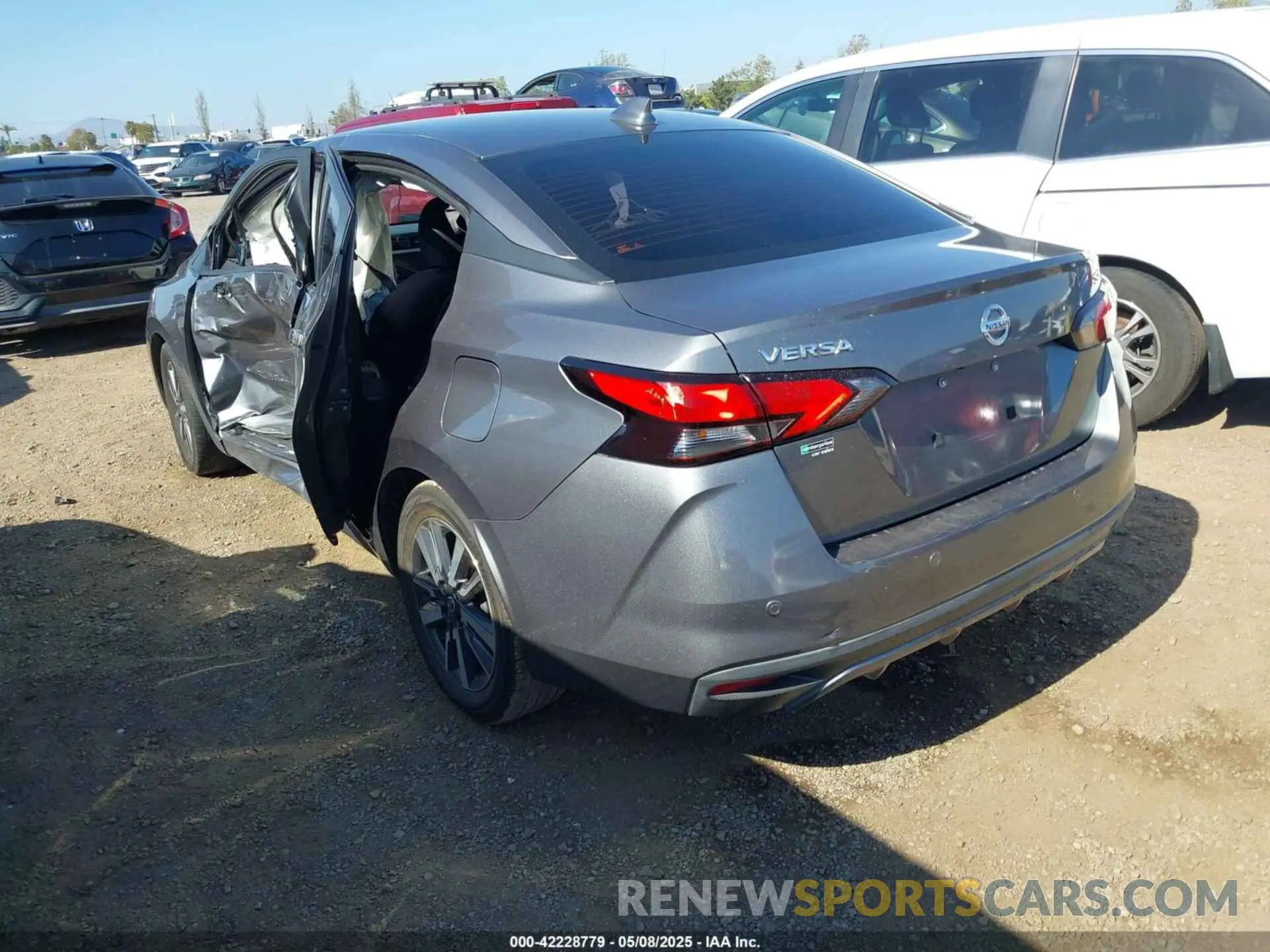3 Photograph of a damaged car 3N1CN8EV4ML884313 NISSAN VERSA 2021
