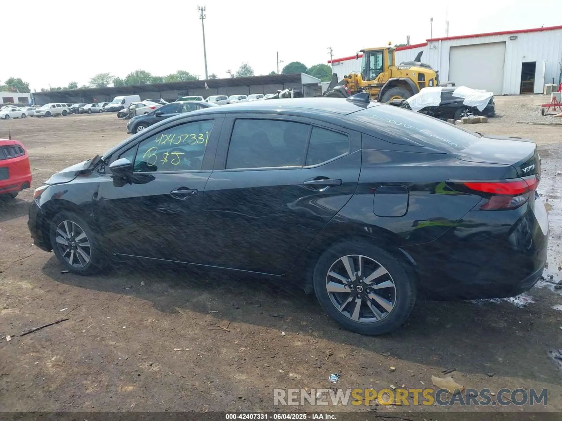 14 Photograph of a damaged car 3N1CN8EV5ML829885 NISSAN VERSA 2021