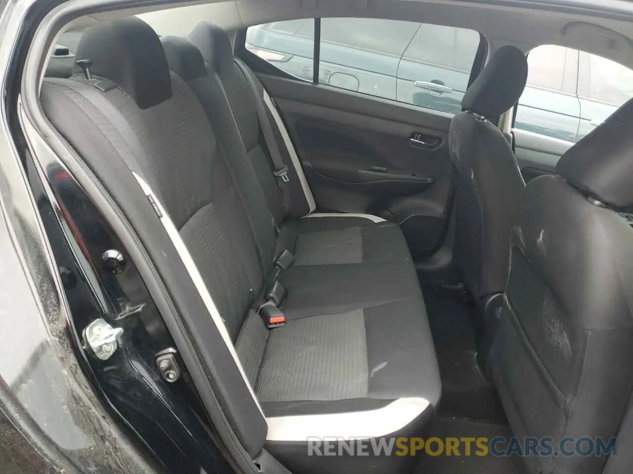 10 Photograph of a damaged car 3N1CN8EV5ML832186 NISSAN VERSA 2021