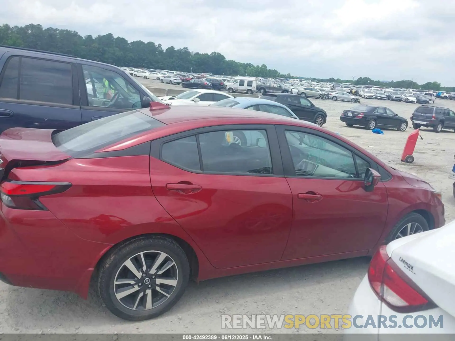 13 Photograph of a damaged car 3N1CN8EV5ML837145 NISSAN VERSA 2021