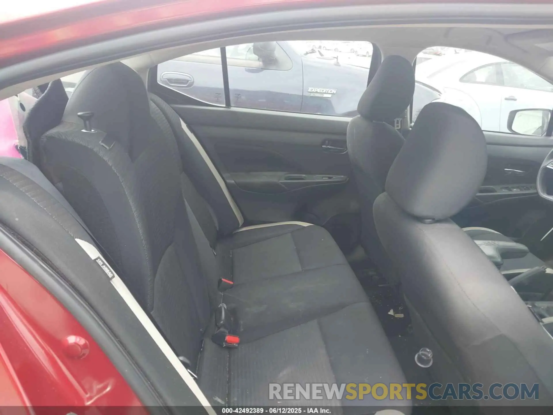 8 Photograph of a damaged car 3N1CN8EV5ML837145 NISSAN VERSA 2021