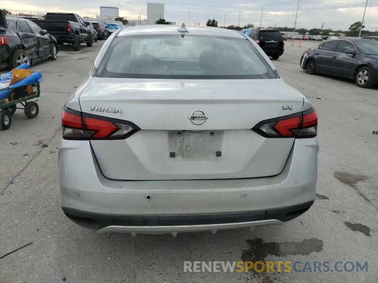 6 Photograph of a damaged car 3N1CN8EV5ML839705 NISSAN VERSA 2021