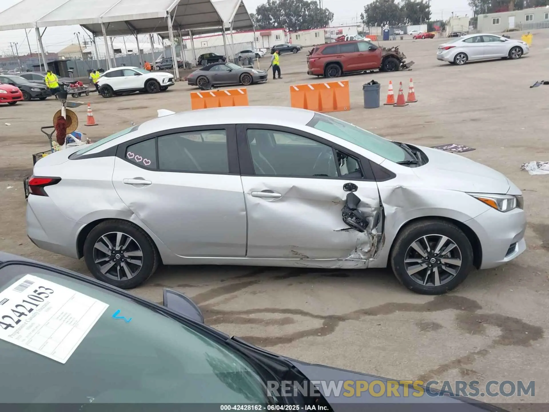 13 Photograph of a damaged car 3N1CN8EV5ML841146 NISSAN VERSA 2021