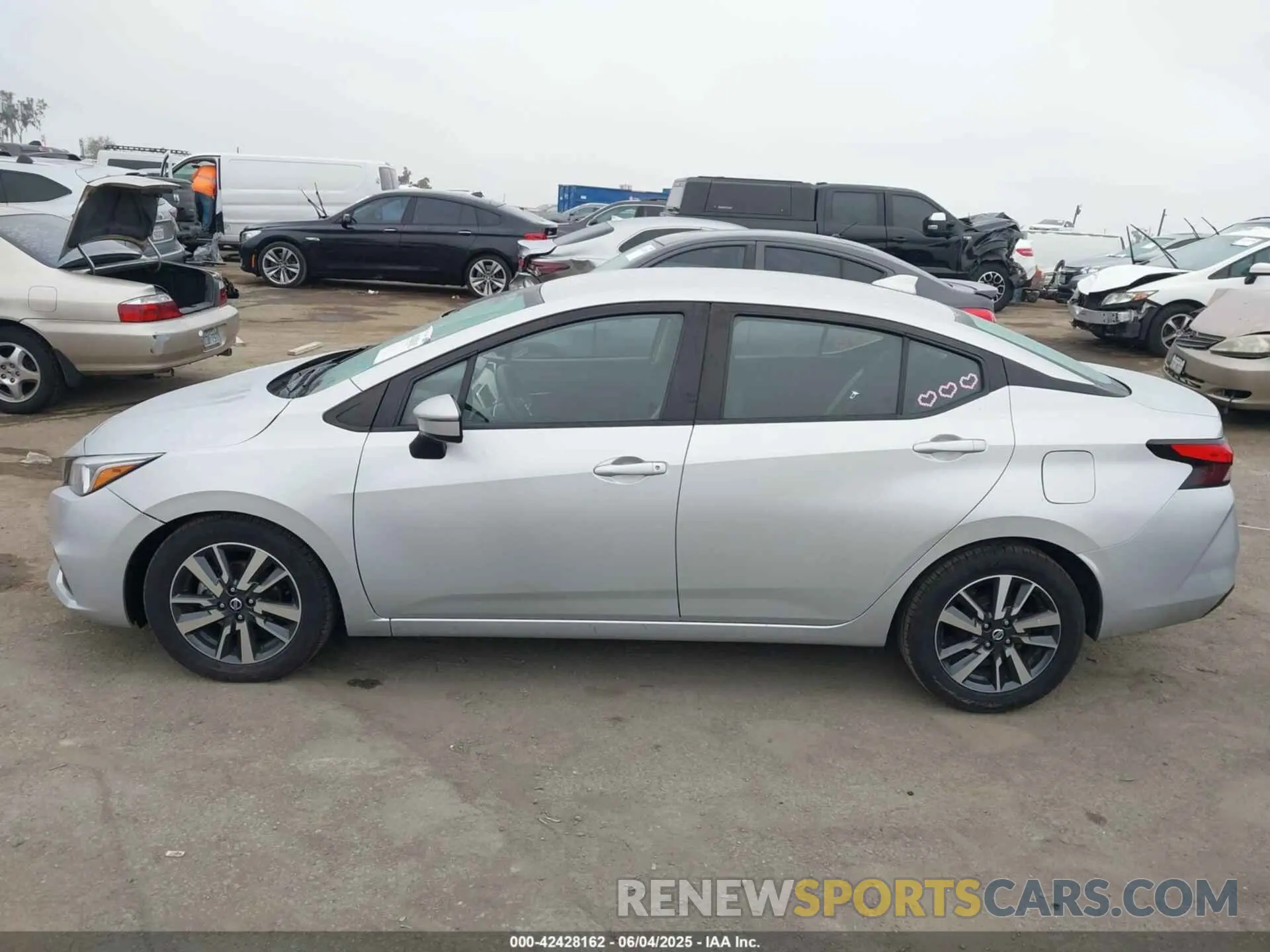 14 Photograph of a damaged car 3N1CN8EV5ML841146 NISSAN VERSA 2021