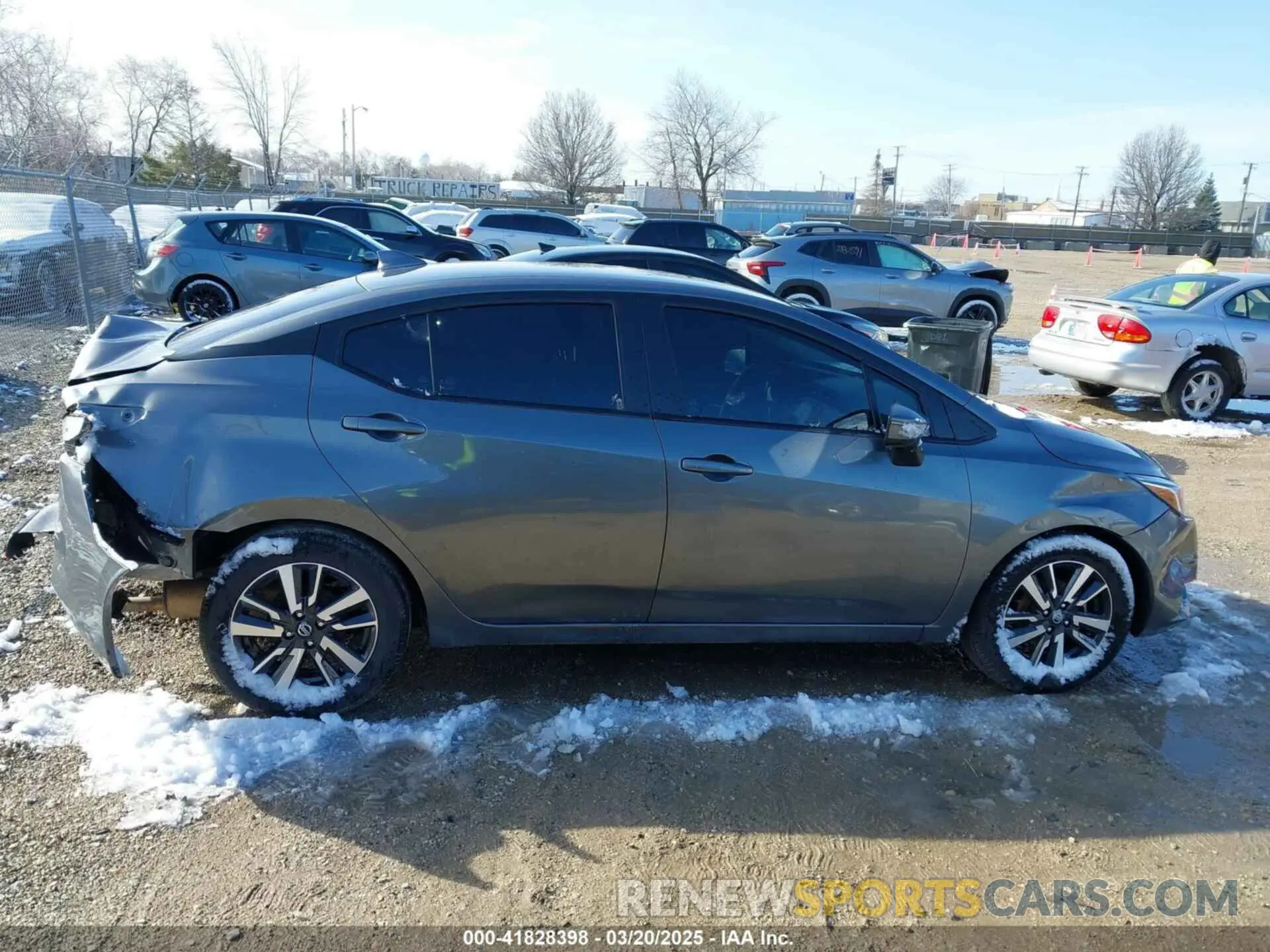 13 Photograph of a damaged car 3N1CN8EV5ML841504 NISSAN VERSA 2021