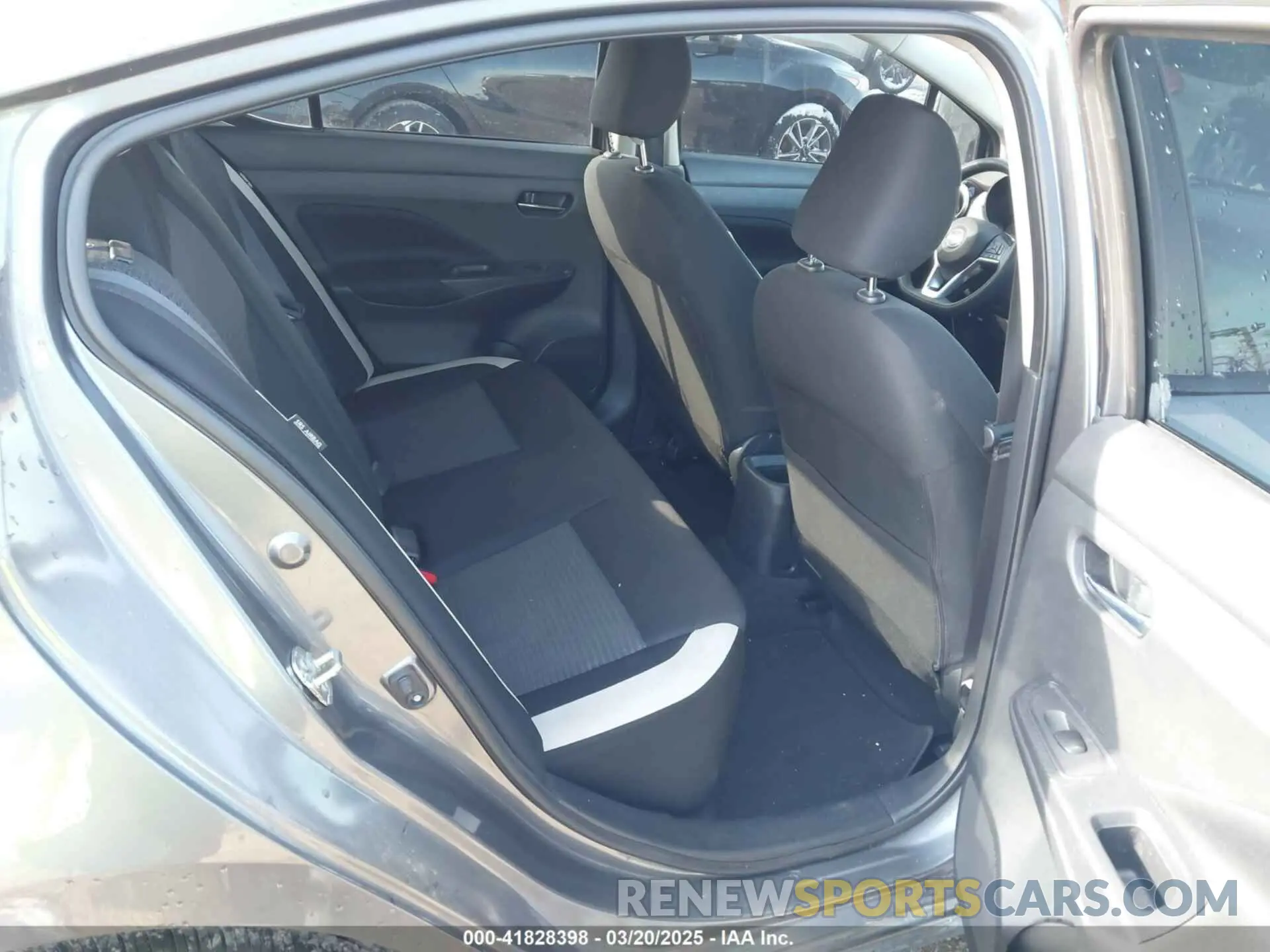 8 Photograph of a damaged car 3N1CN8EV5ML841504 NISSAN VERSA 2021