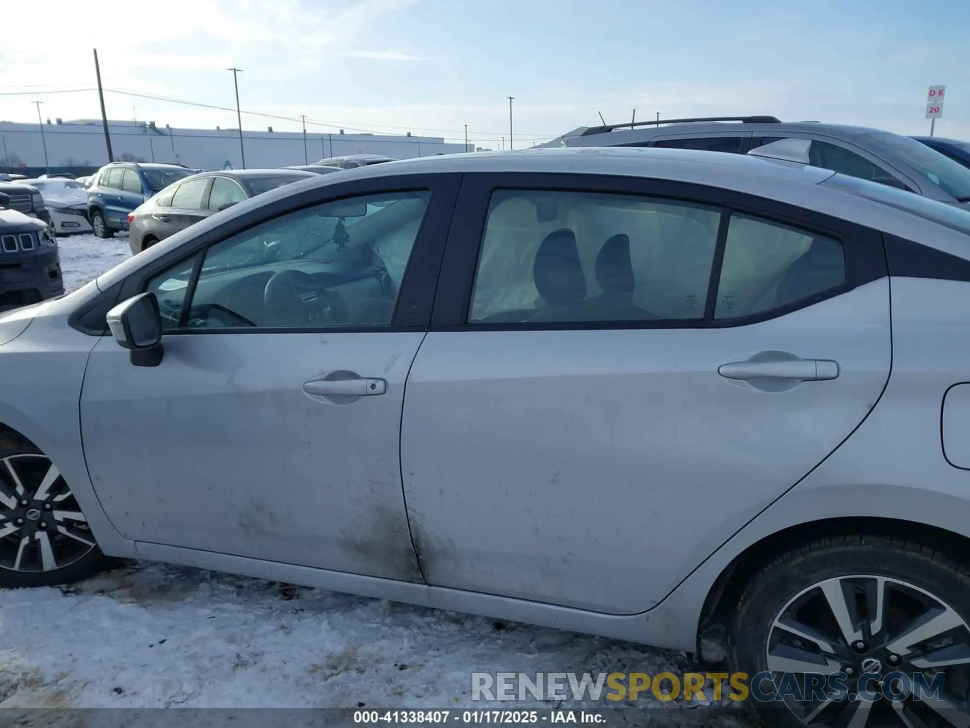 14 Photograph of a damaged car 3N1CN8EV5ML850350 NISSAN VERSA 2021