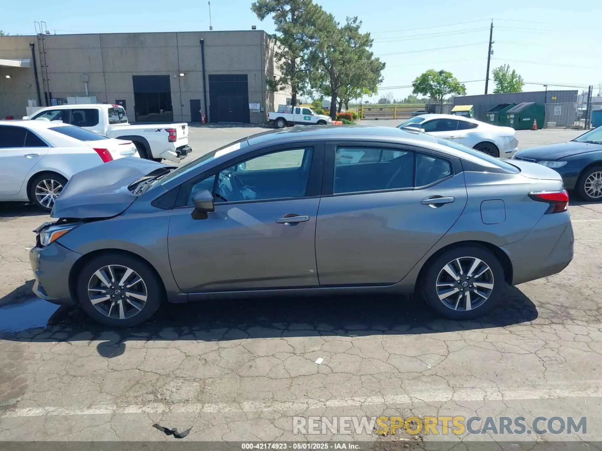 15 Photograph of a damaged car 3N1CN8EV5ML865429 NISSAN VERSA 2021