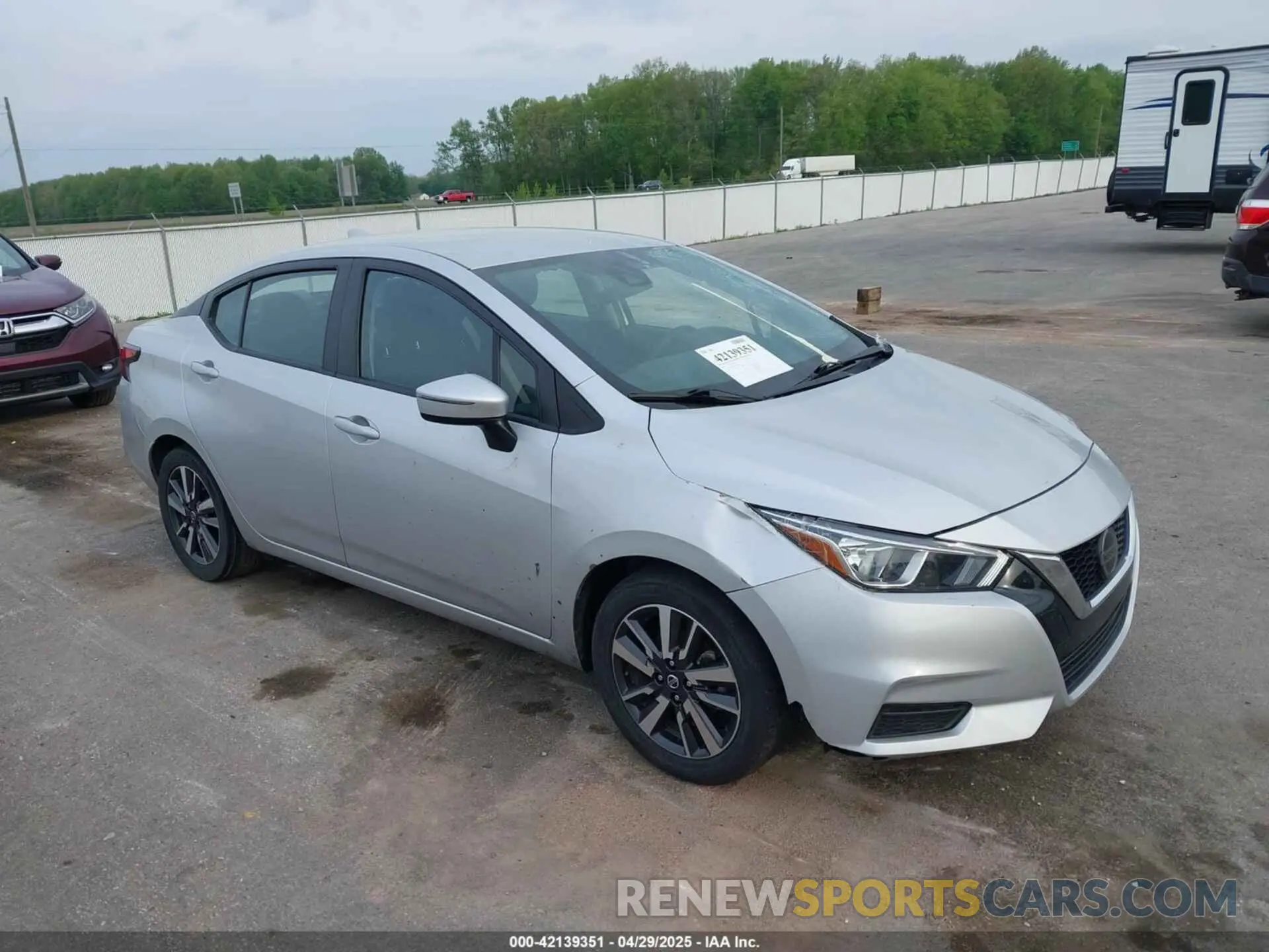 1 Photograph of a damaged car 3N1CN8EV5ML876737 NISSAN VERSA 2021