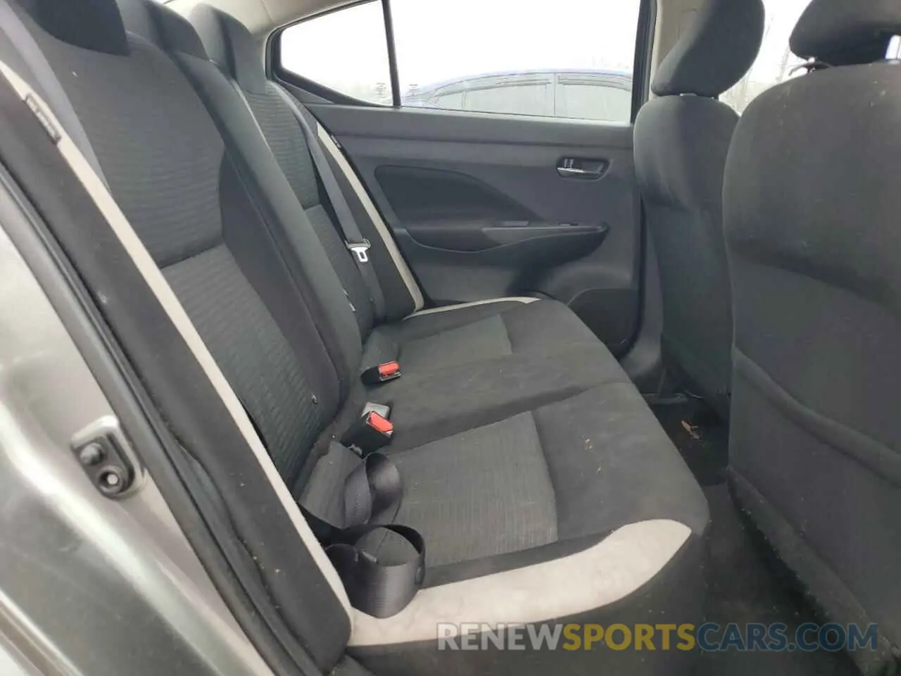 10 Photograph of a damaged car 3N1CN8EV5ML892274 NISSAN VERSA 2021