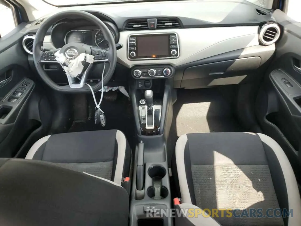 8 Photograph of a damaged car 3N1CN8EV6ML825750 NISSAN VERSA 2021