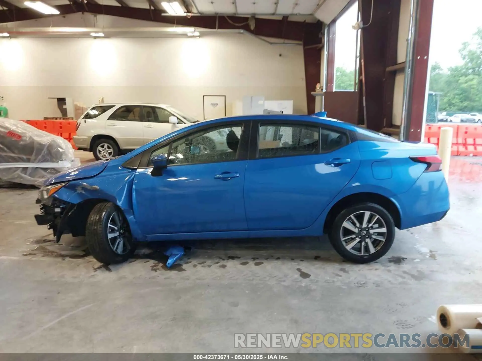 14 Photograph of a damaged car 3N1CN8EV6ML828390 NISSAN VERSA 2021