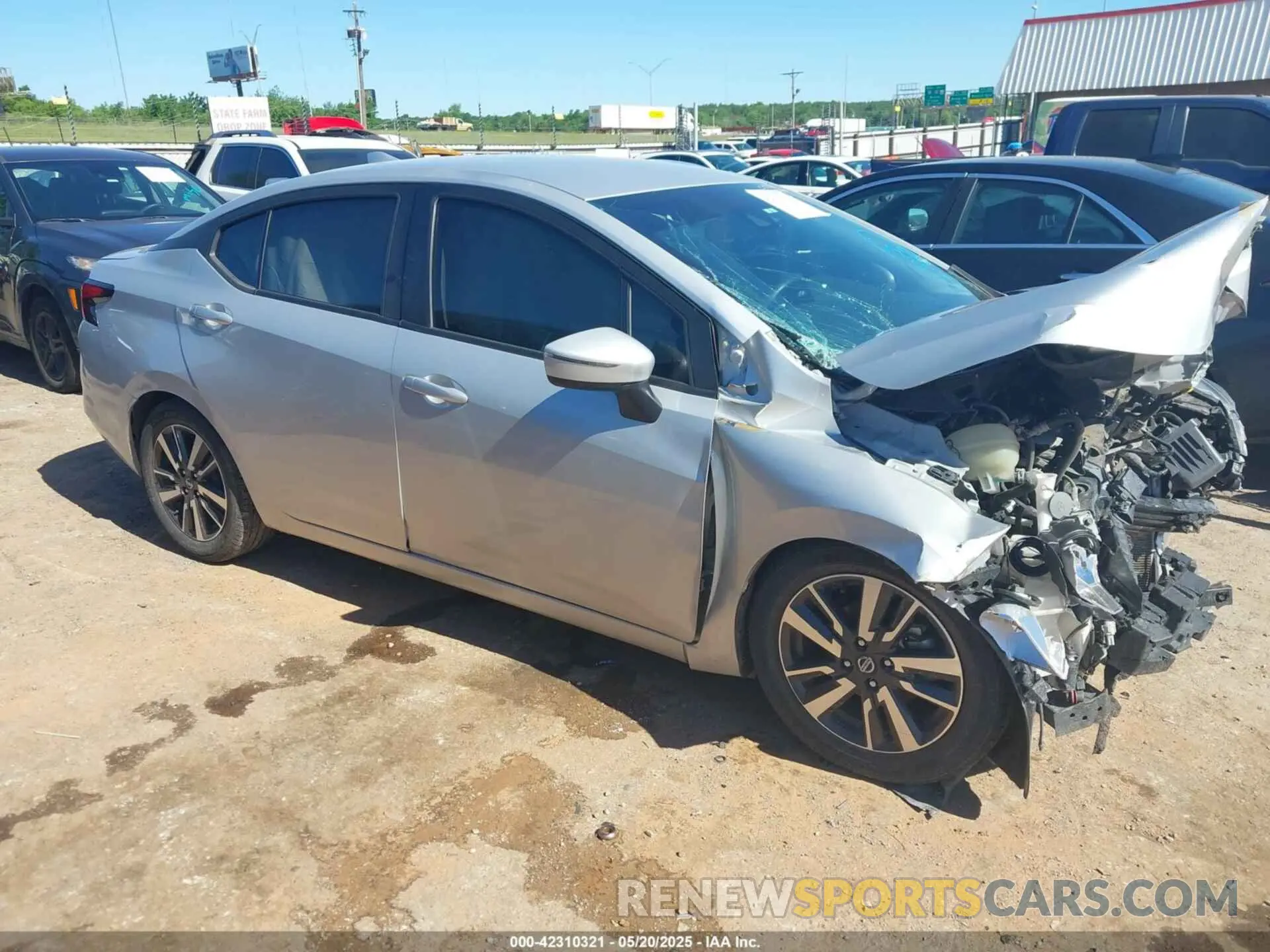1 Photograph of a damaged car 3N1CN8EV6ML839891 NISSAN VERSA 2021