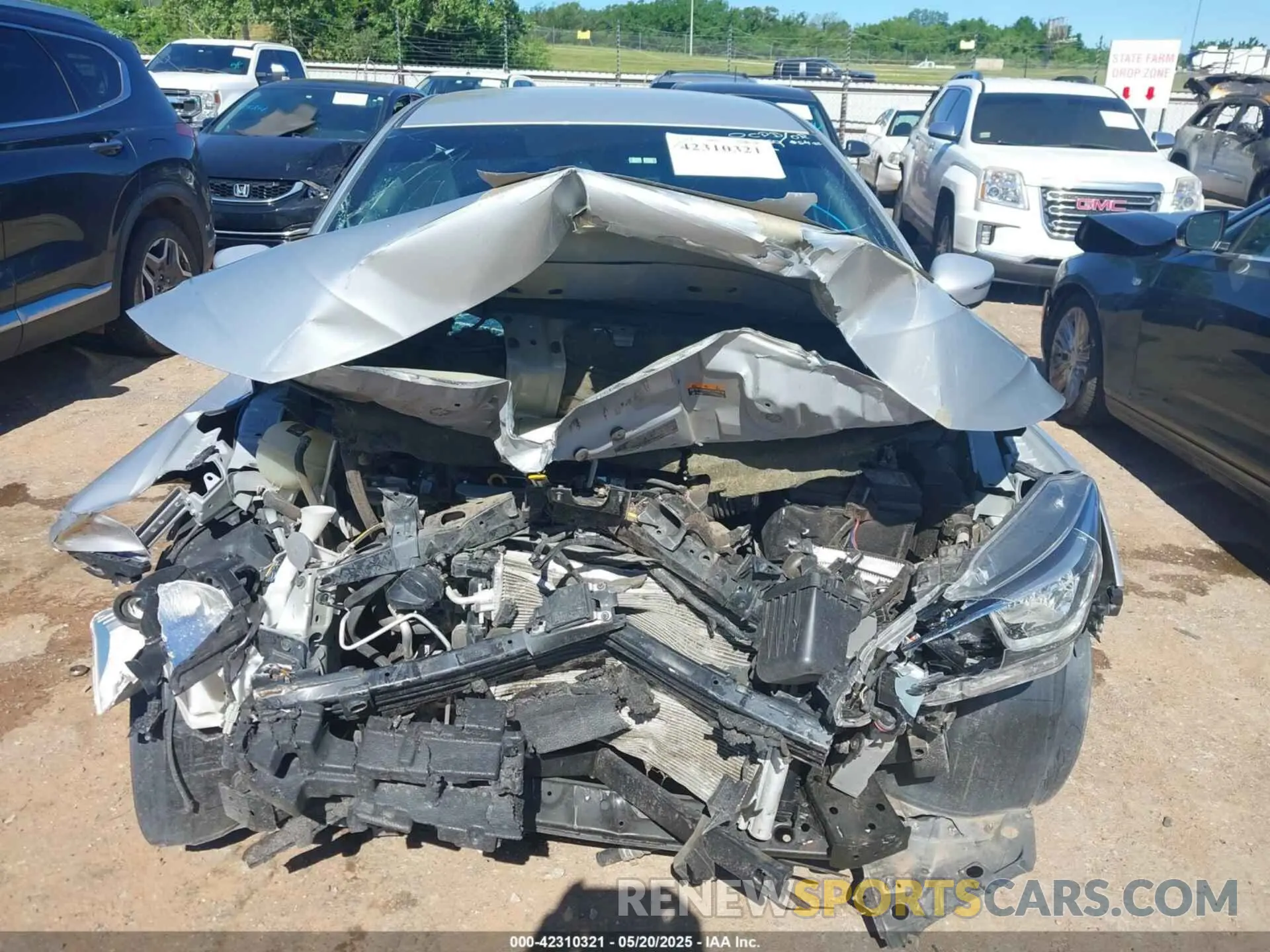 12 Photograph of a damaged car 3N1CN8EV6ML839891 NISSAN VERSA 2021