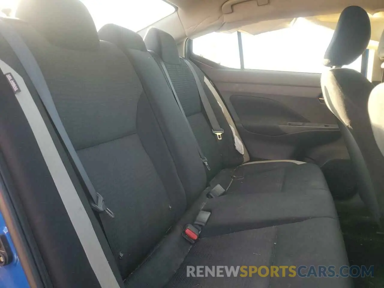 10 Photograph of a damaged car 3N1CN8EV6ML843925 NISSAN VERSA 2021
